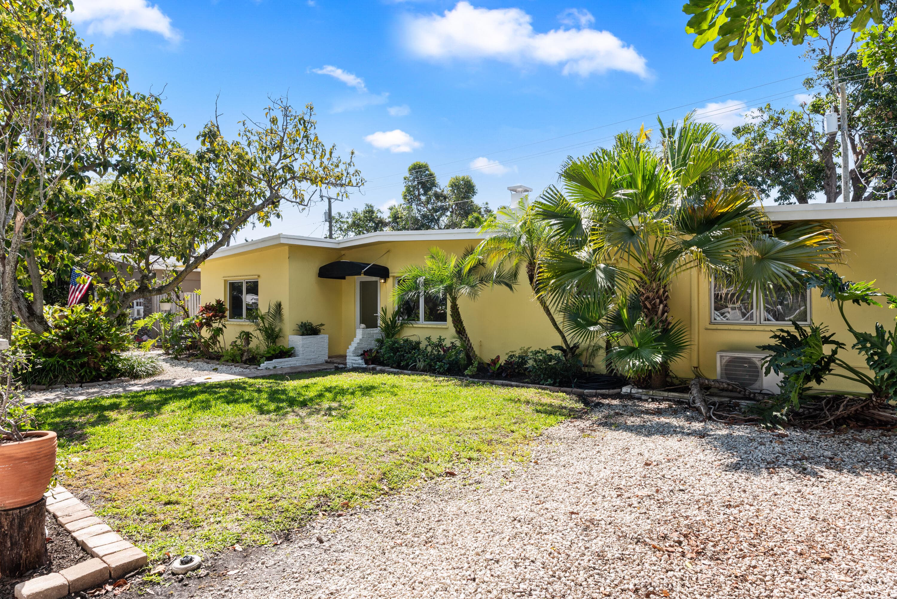 1406 NE 15th Street, Fort Lauderdale, FL 33304 — photo 3 of 37