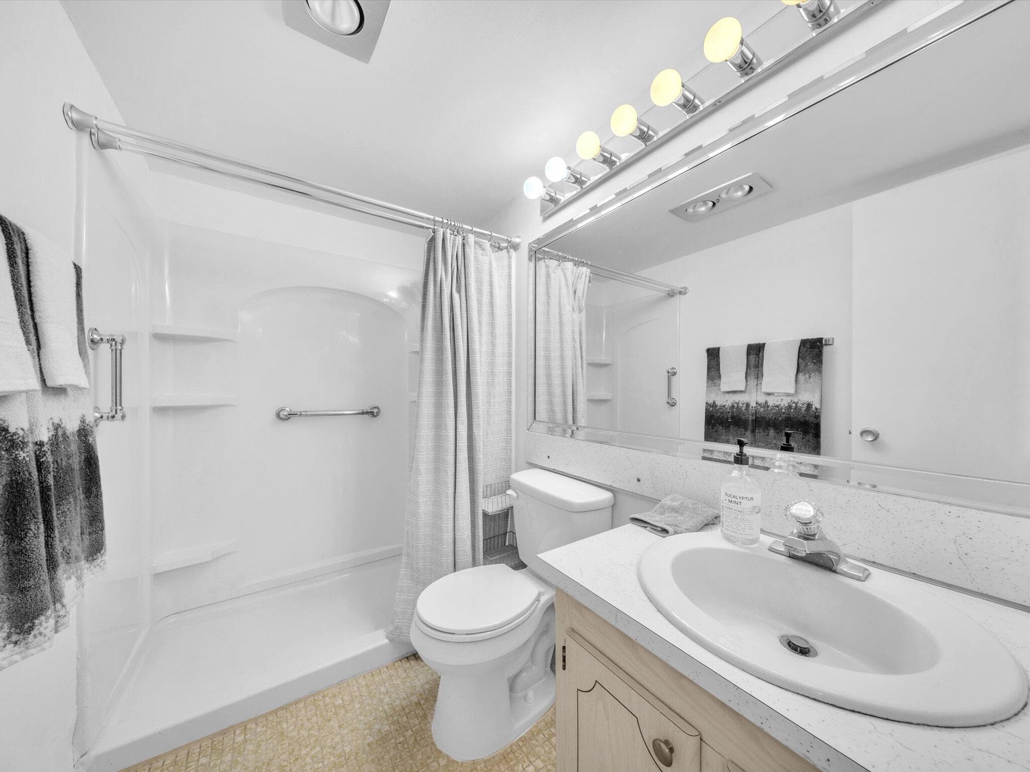 43 Windsor C, West Palm Beach, FL 33417 — photo 14 of 45
