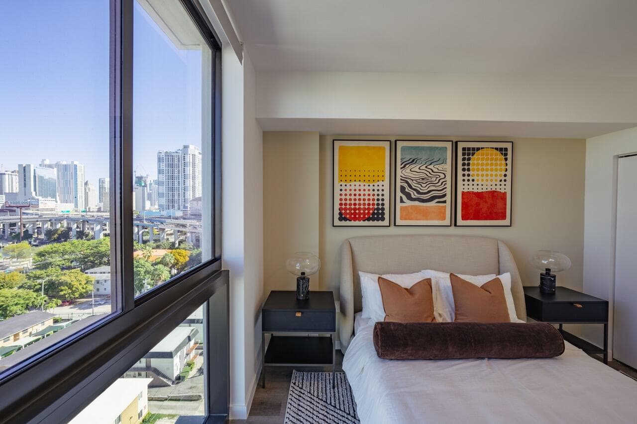450 SW 5th Street 515, Miami, FL 33130 — photo 15 of 32