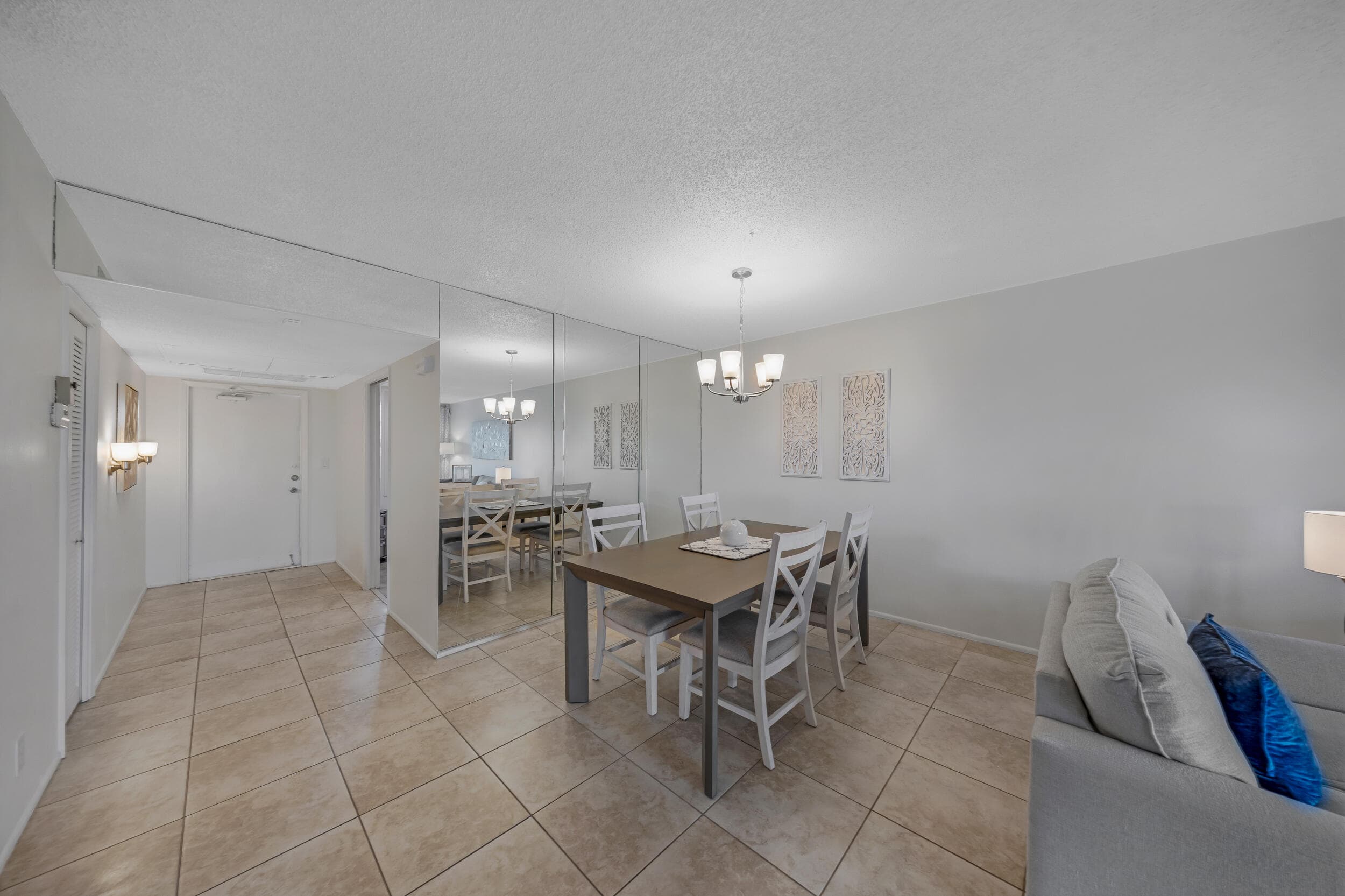 575 Oaks Lane 1009, Pompano Beach, FL 33069 — photo 11 of 29