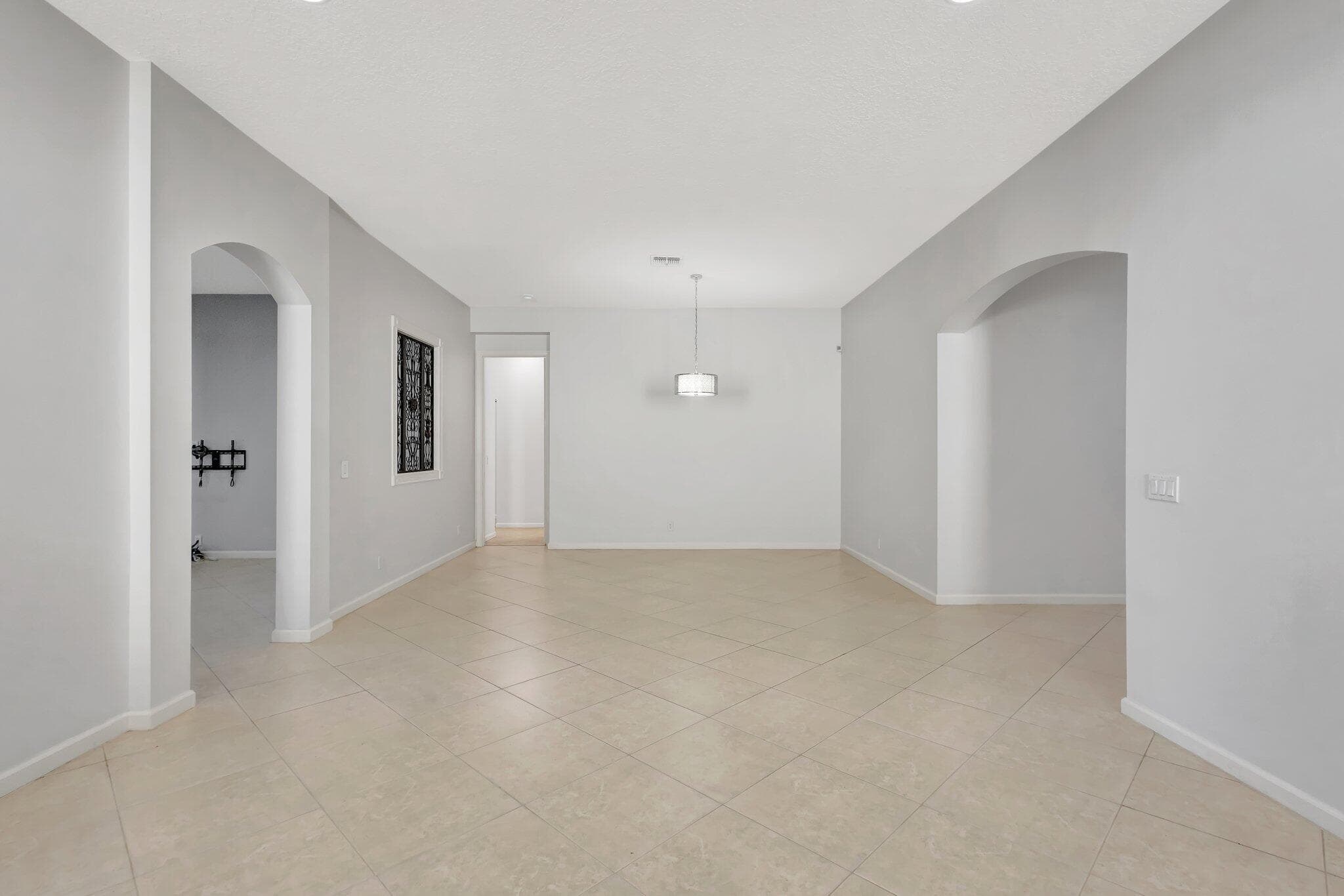 154 NW Swann Mill Circle, Port St. Lucie, FL 34986 — photo 5 of 53