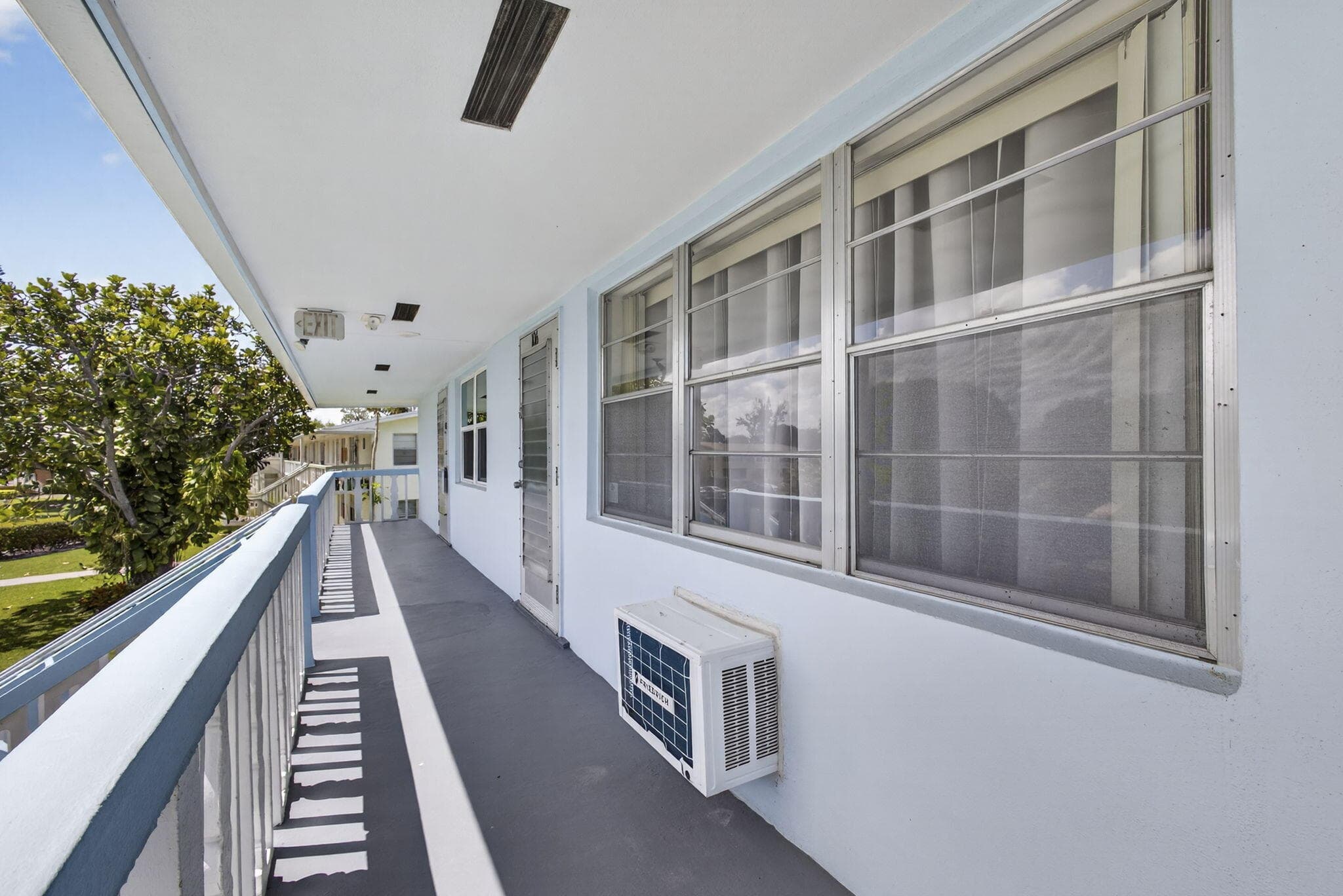106 Camden E, West Palm Beach, FL 33417 — photo 7 of 54
