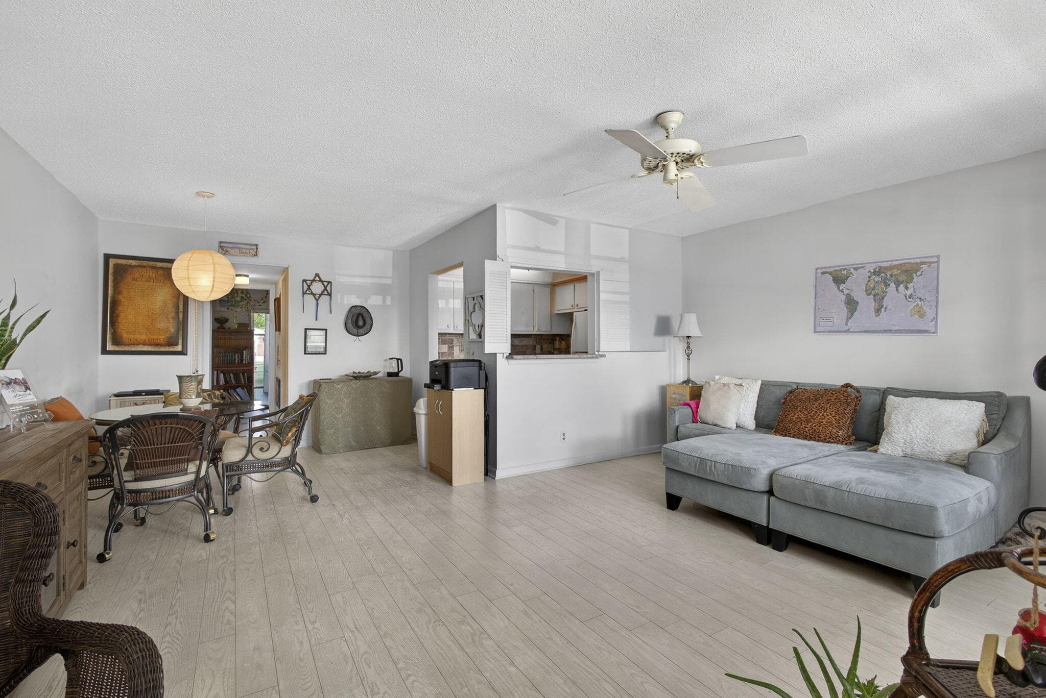 106 Camden E, West Palm Beach, FL 33417 — photo 9 of 54
