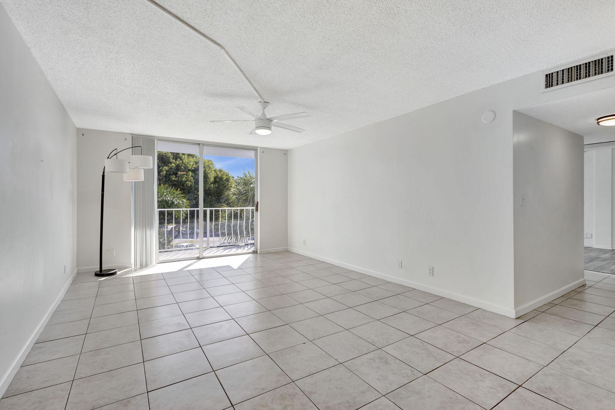 500 Executive Center Drive 3-j, West Palm Beach, FL 33401 — photo 4 of 75