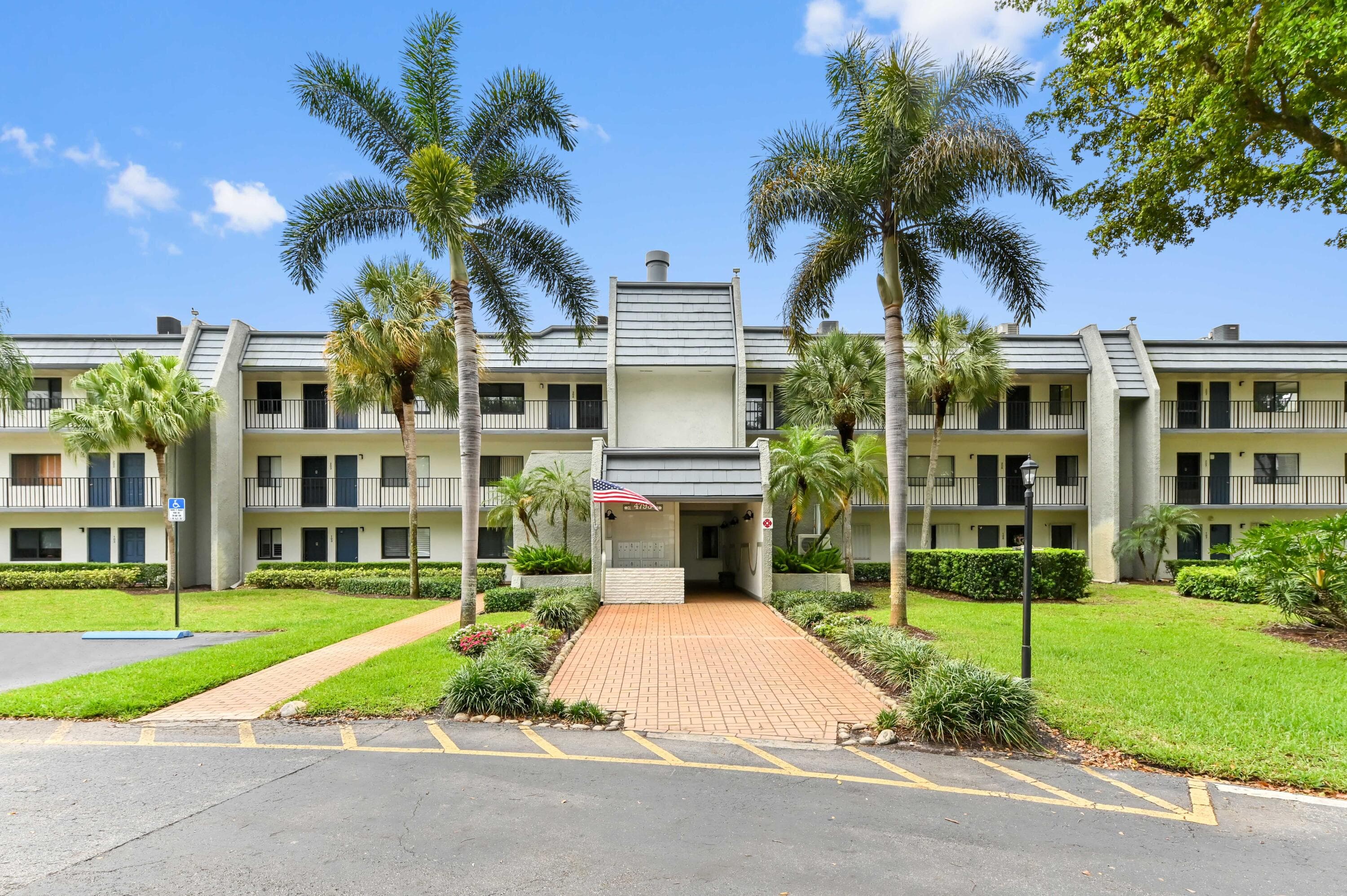 4793 Esedra Court 307, Lake Worth, FL 33467 — photo 1 of 27