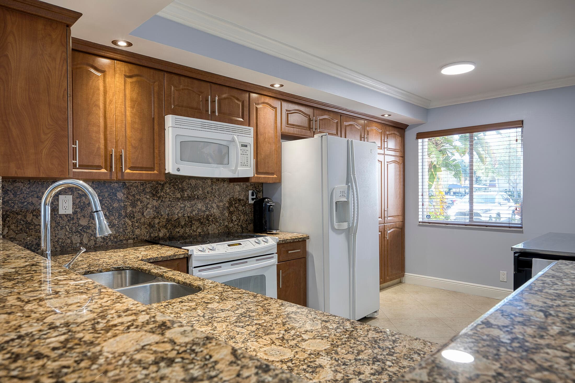380 NW 67th Street Apt 101, Boca Raton, FL 33487 — photo 10 of 44