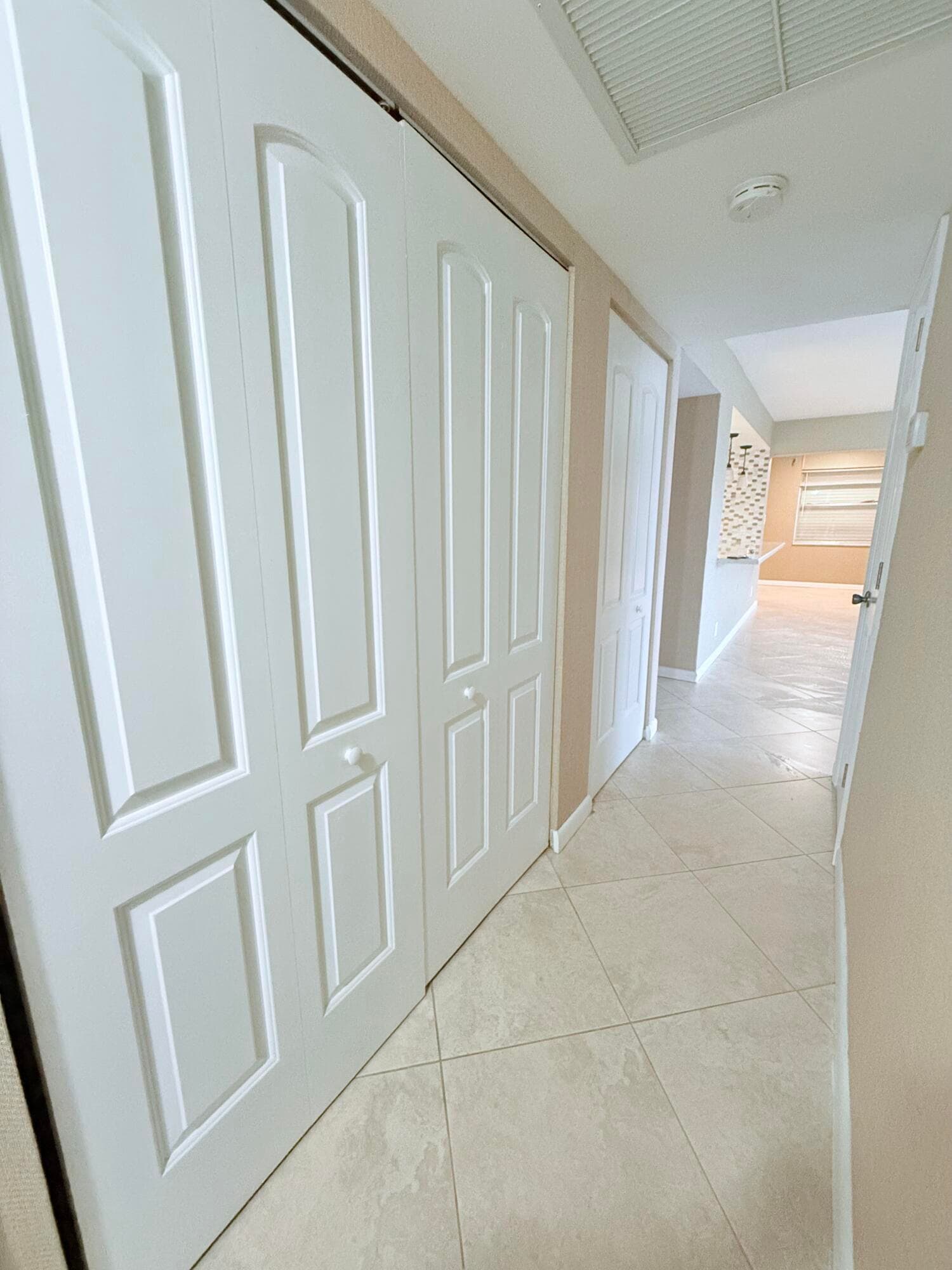 401 Golden Isles Drive 913, Hallandale Beach, FL 33009 — photo 16 of 26