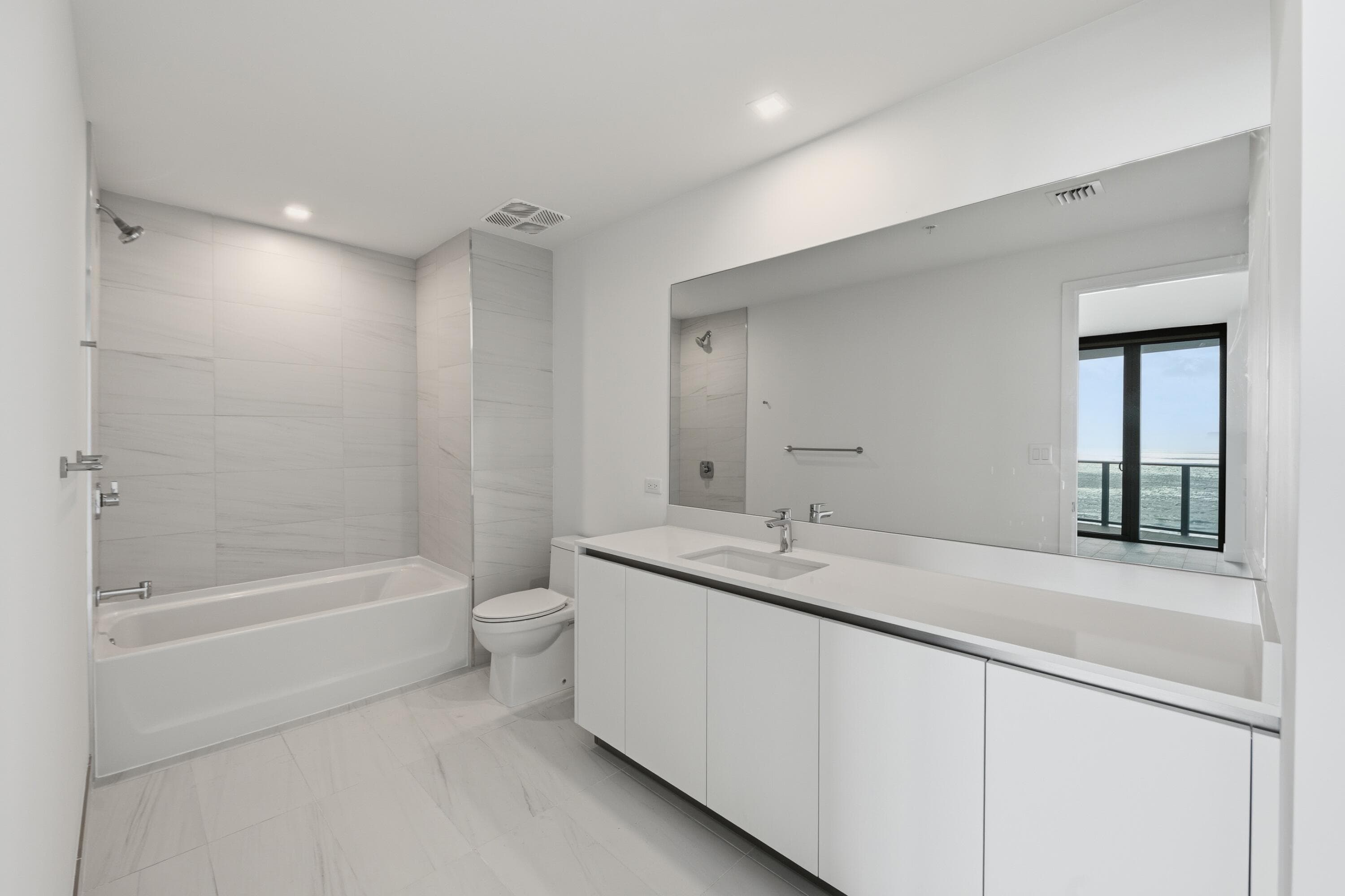 900 N Ocean Boulevard 802, Pompano Beach, FL 33062 — photo 30 of 59