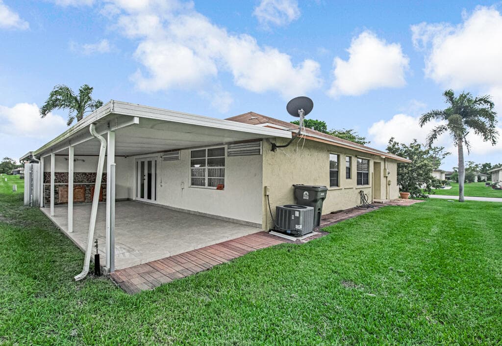 4917 Luqui Court, West Palm Beach, FL 33415 — photo 10 of 29