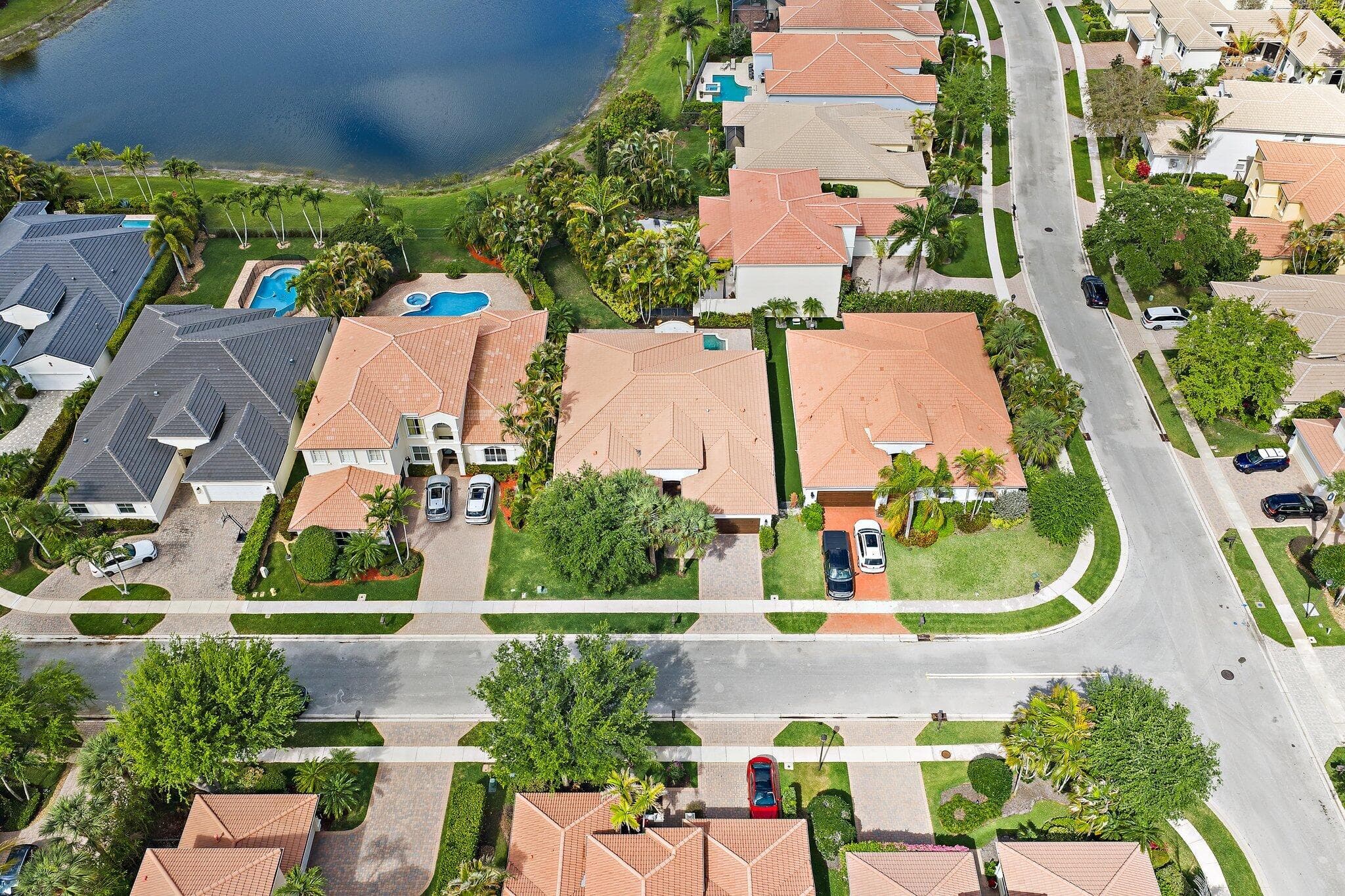 103 La Vida Court, Palm Beach Gardens, FL 33418 — photo 32 of 33