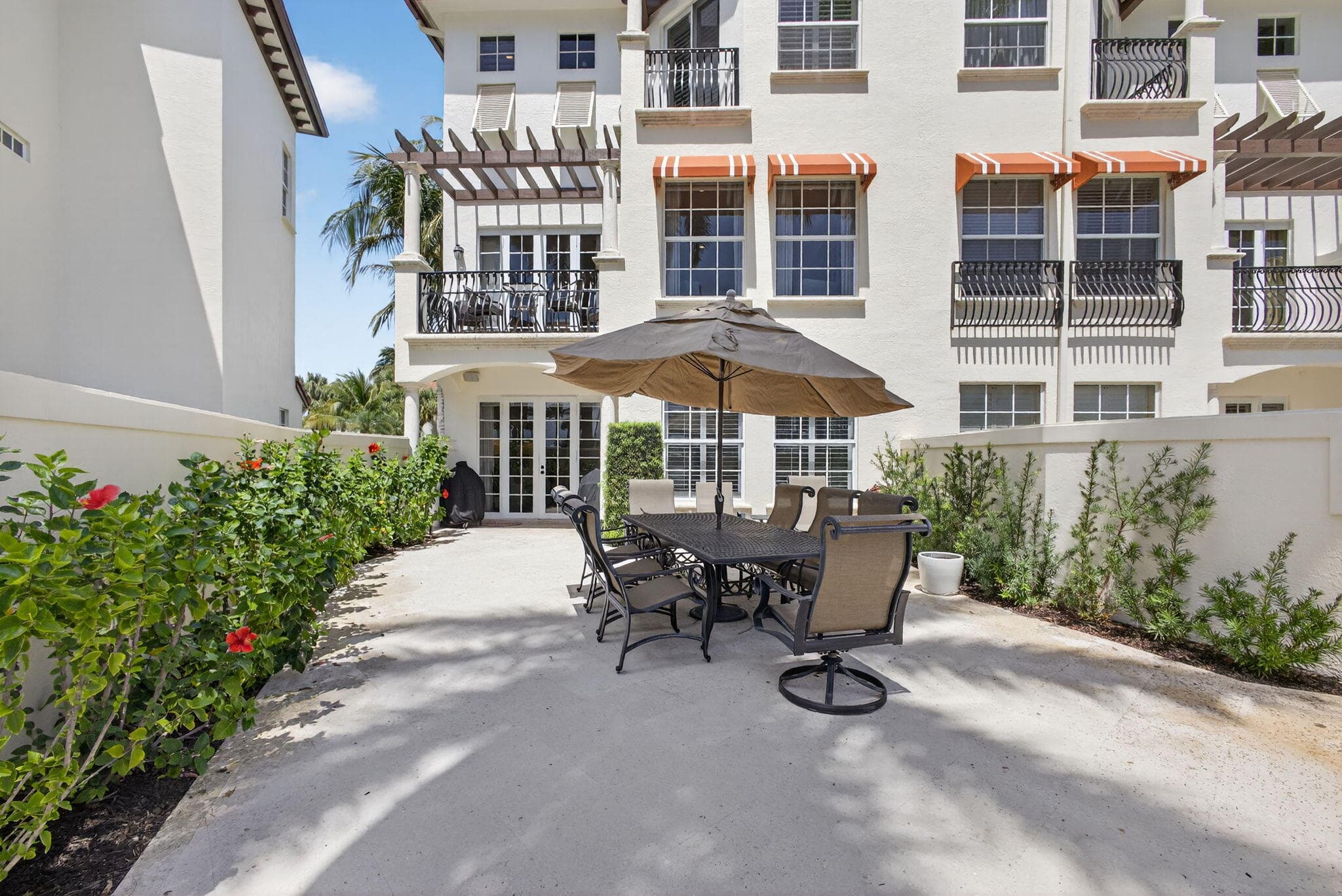 24 Marina Gardens Drive, Palm Beach Gardens, FL 33410 — photo 14 of 71
