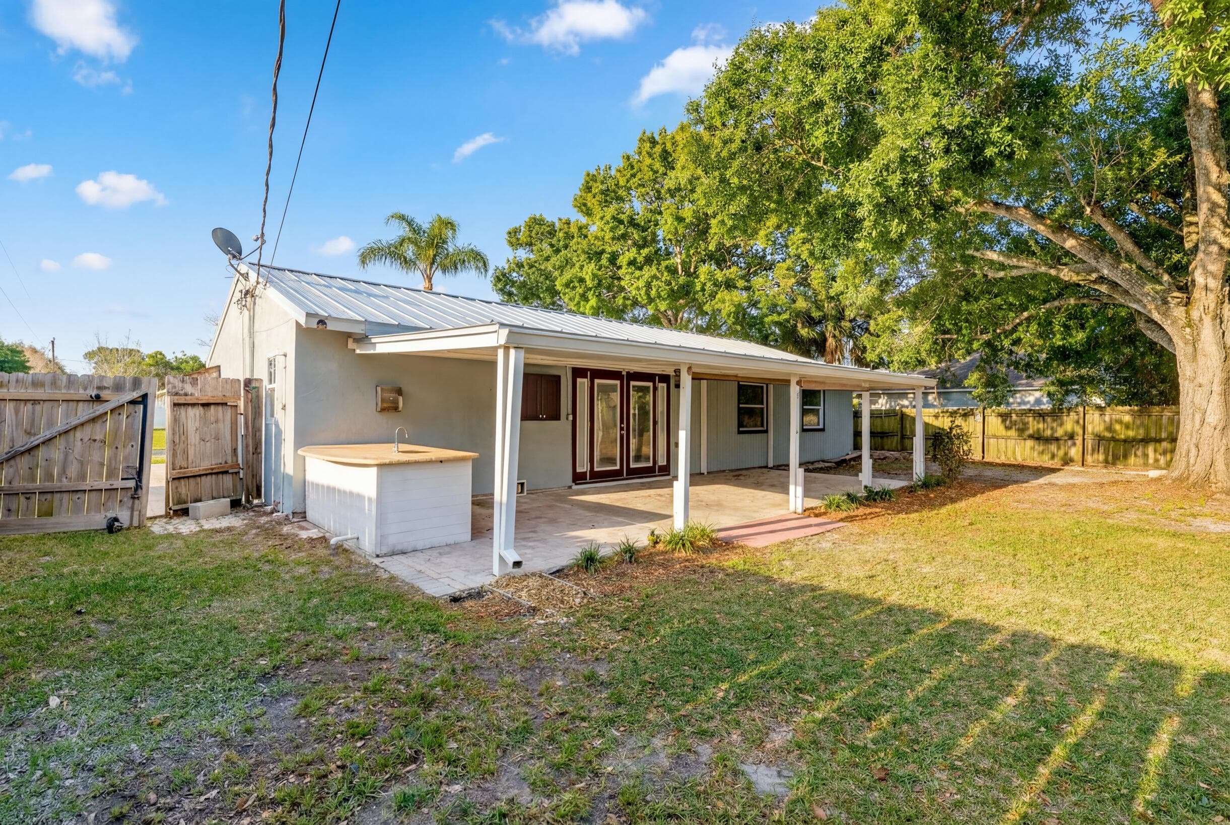 2255 15th Avenue SW, Vero Beach, FL 32962 — photo 33 of 36