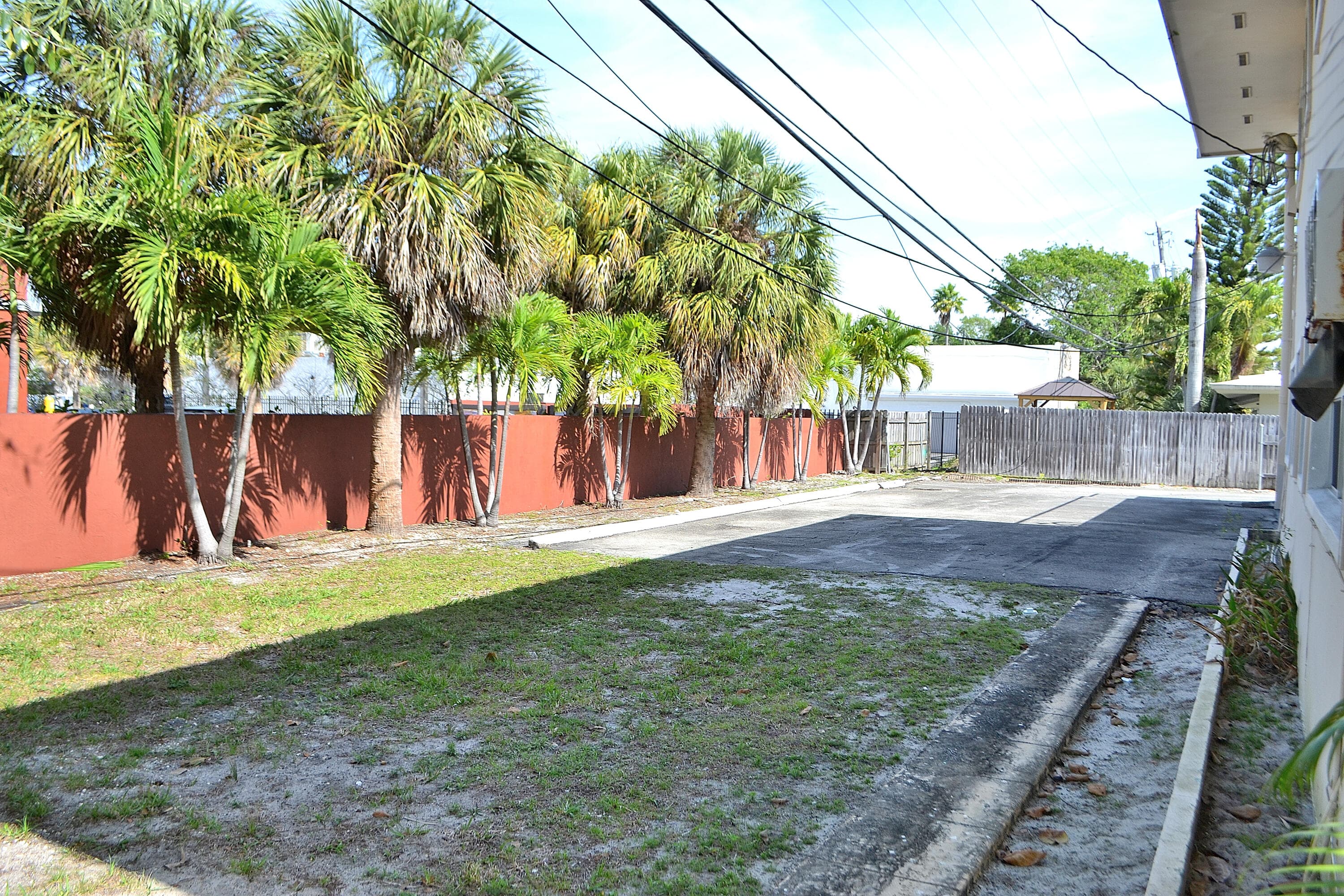 2633 Middle River Drive 1-6, Fort Lauderdale, FL — photo 8 of 19