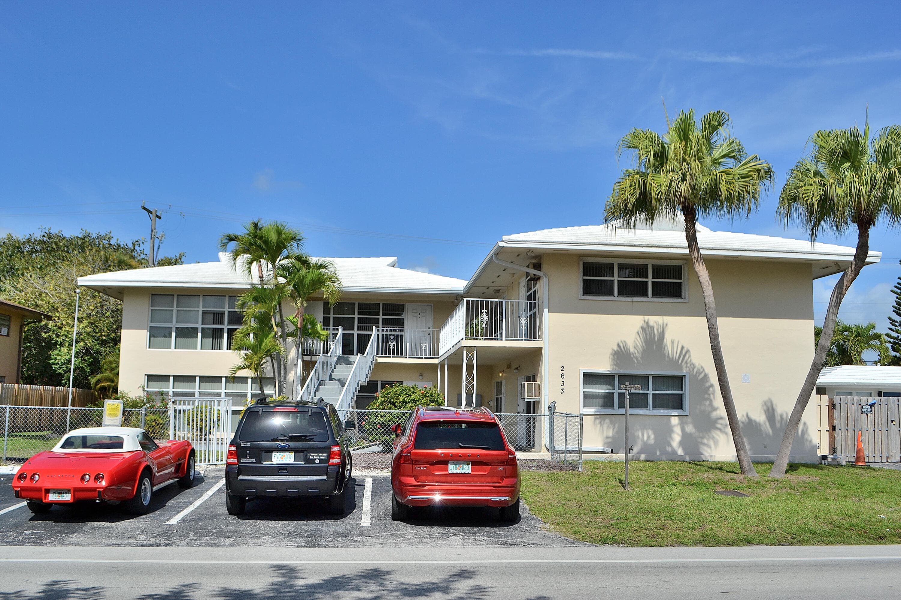2633 Middle River Drive 1-6, Fort Lauderdale, FL — photo 2 of 19