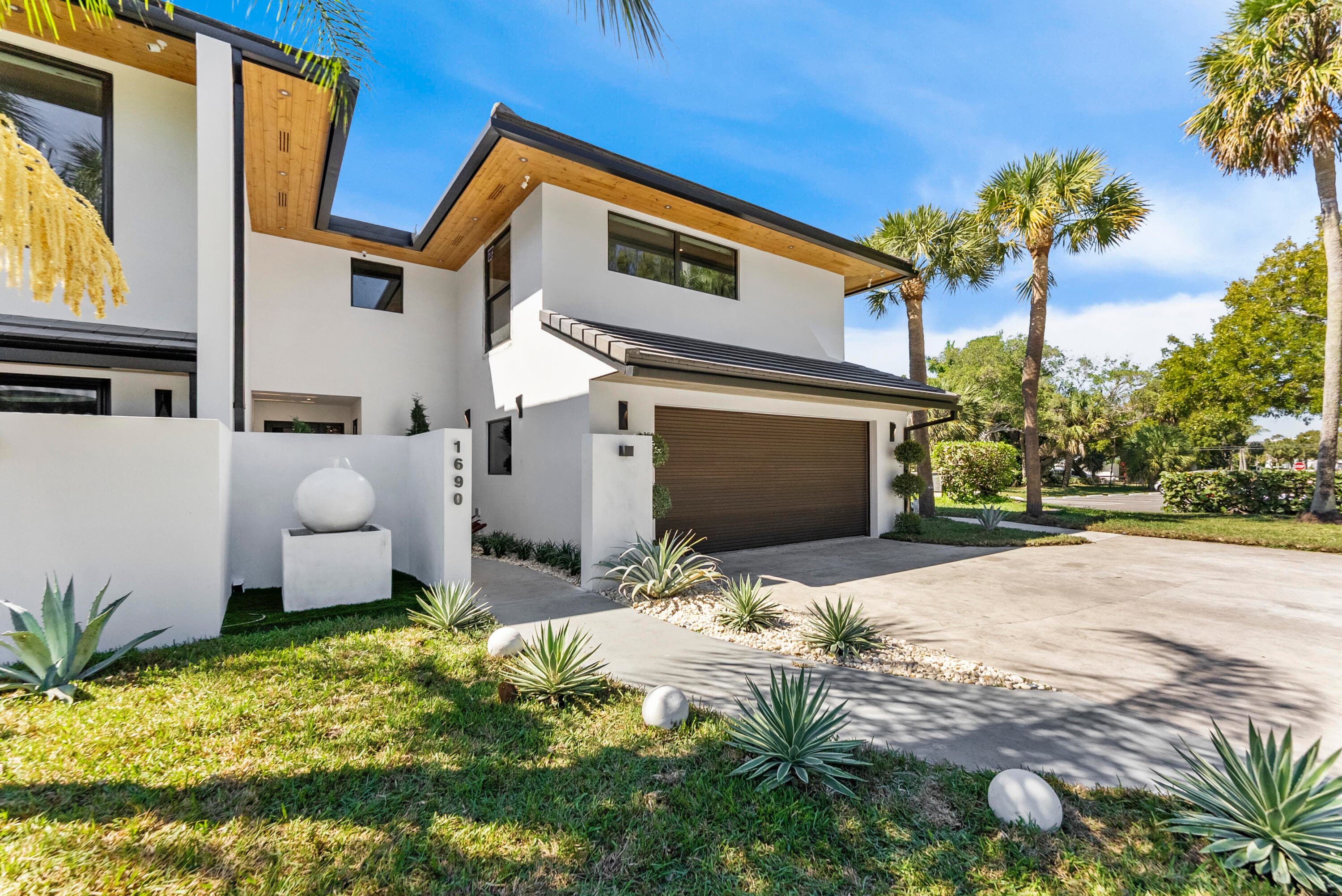 1690 S Ocean Boulevard, Delray Beach, FL 33483 — photo 37 of 47