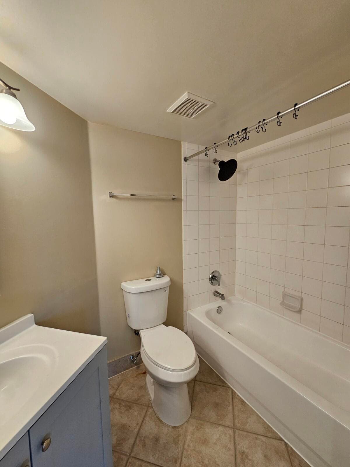 4191 N Haverhill Road 408, West Palm Beach, FL 33417 — photo 9 of 22