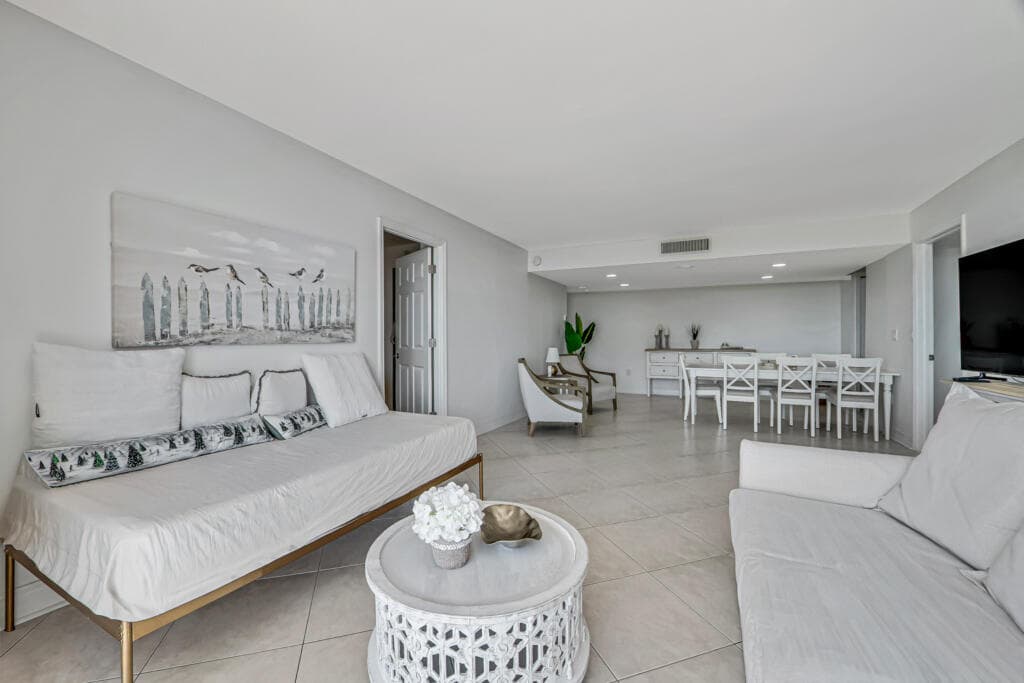 5600 N Flagler Drive 804, West Palm Beach, FL 33407 — photo 5 of 38