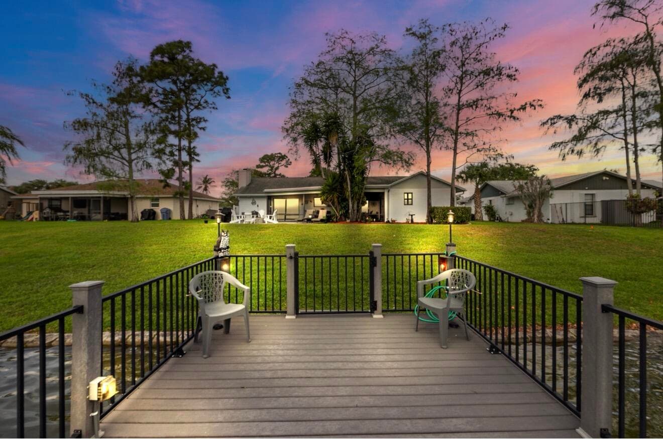 125 Parkwood Drive, Royal Palm Beach, FL 33411 — photo 7 of 50