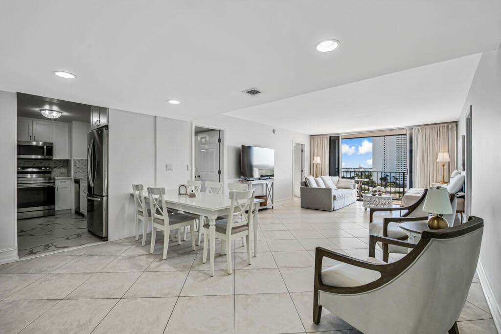 5600 N Flagler Drive 804, West Palm Beach, FL 33407 — photo 8 of 38