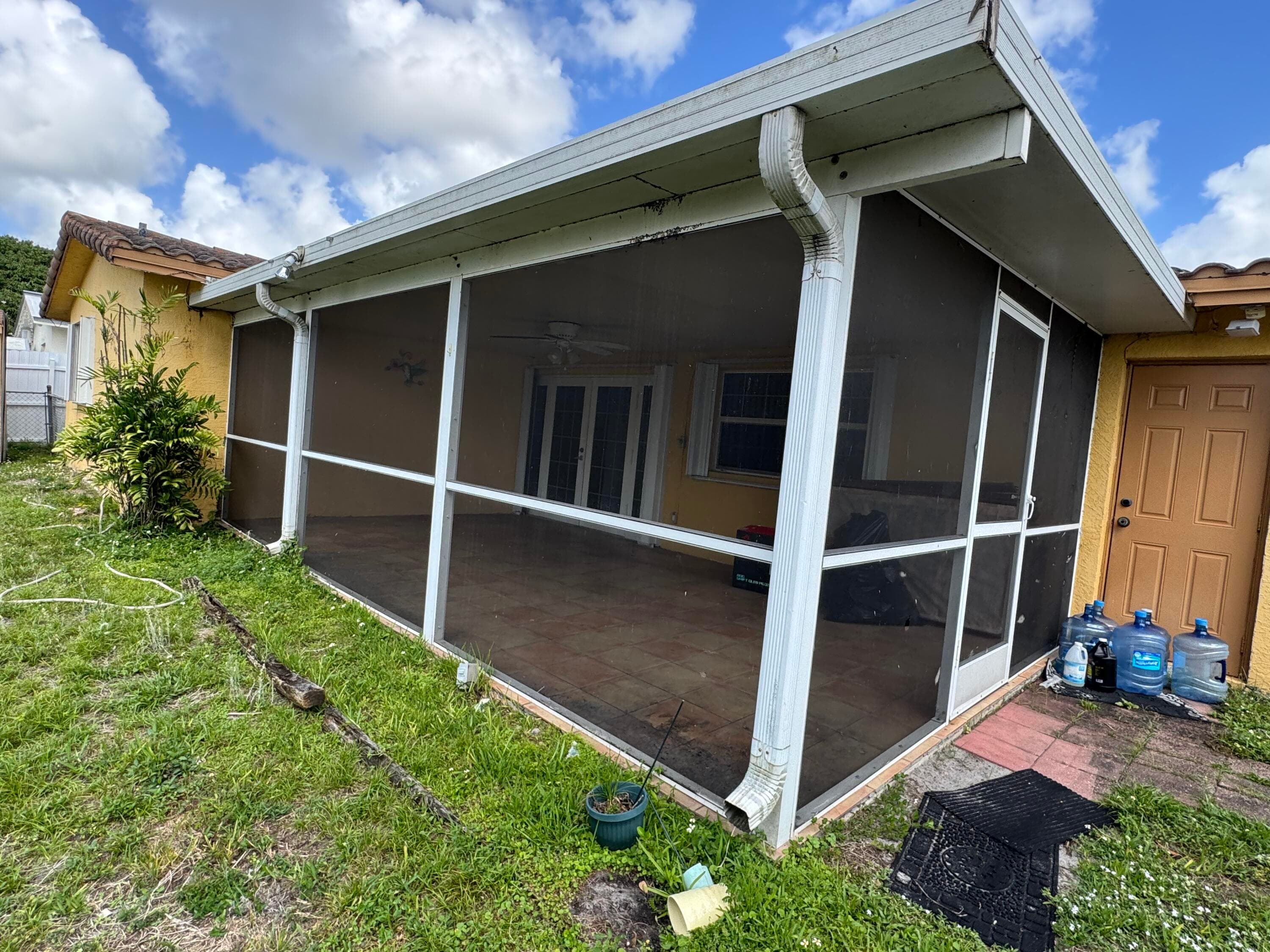 2180 NW 93rd Avenue, Pembroke Pines, FL 33024 — photo 19 of 21
