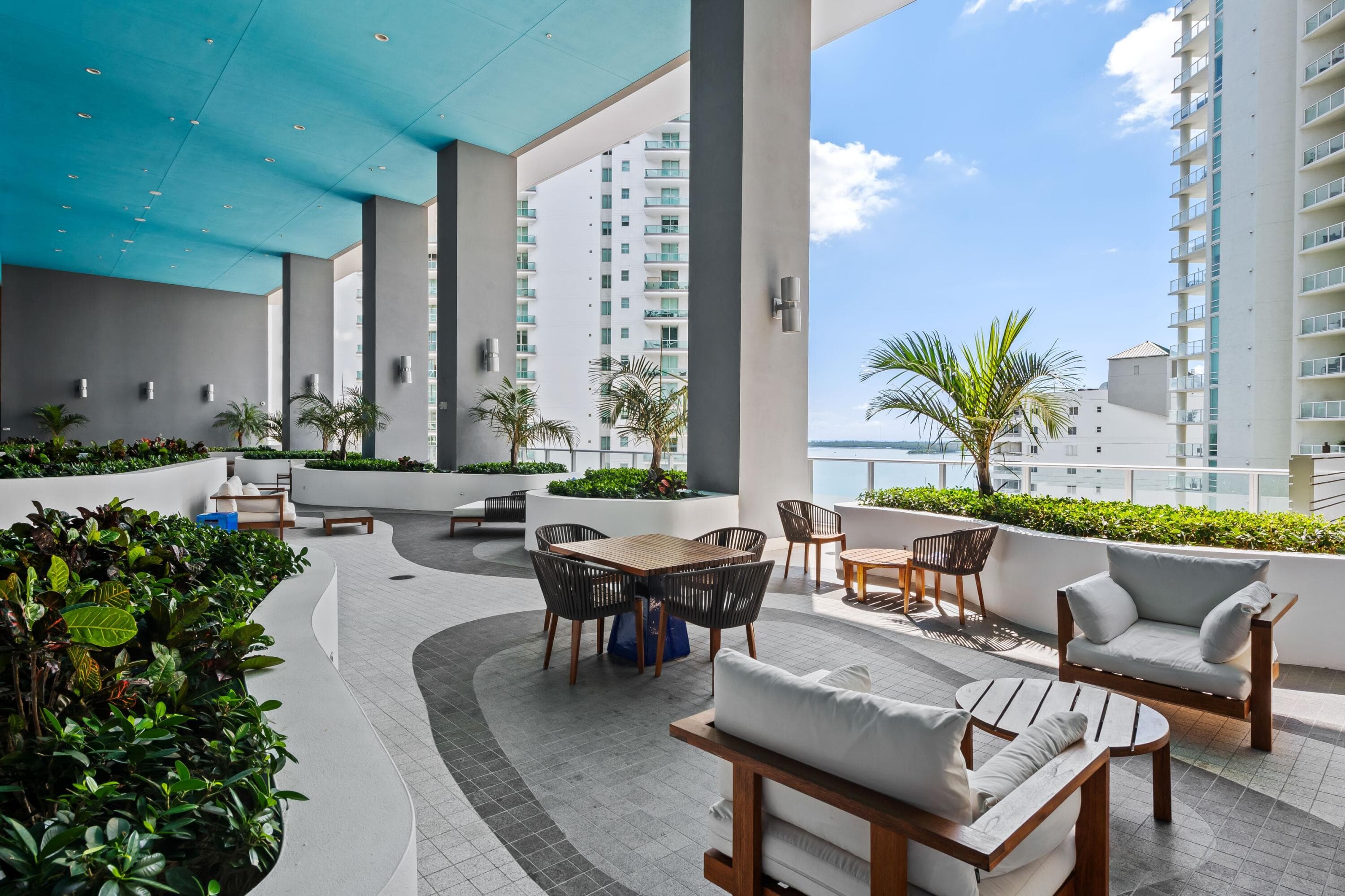 1300 Brickell Bay Drive 1005, Miami, FL 33131 — photo 23 of 45