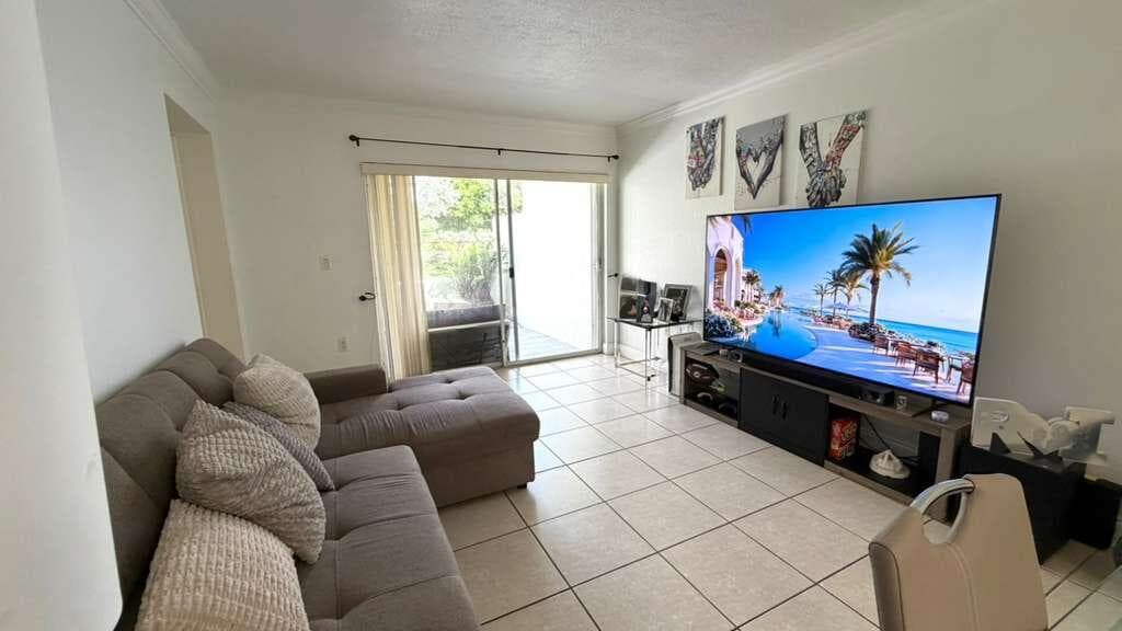 9711 Fontainebleau Boulevard D105, Miami, FL 33172 — photo 4 of 22