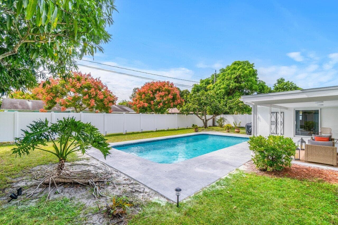 4586 Ellwood Drive, Delray Beach, FL 33445 — photo 33 of 38