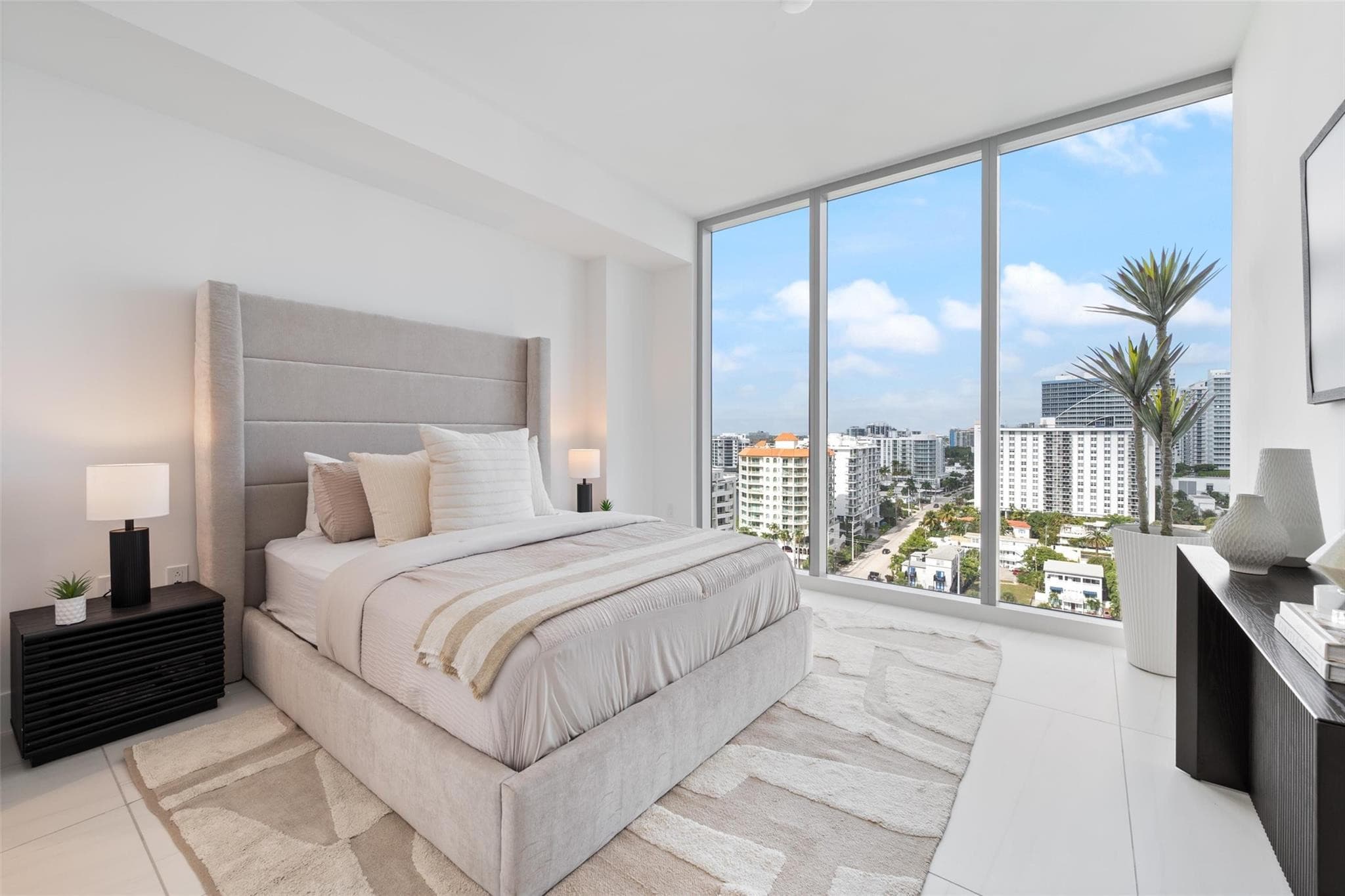 153 N Seabreeze Boulevard Unit 1105s, Fort Lauderdale, FL 33304 — photo 18 of 82