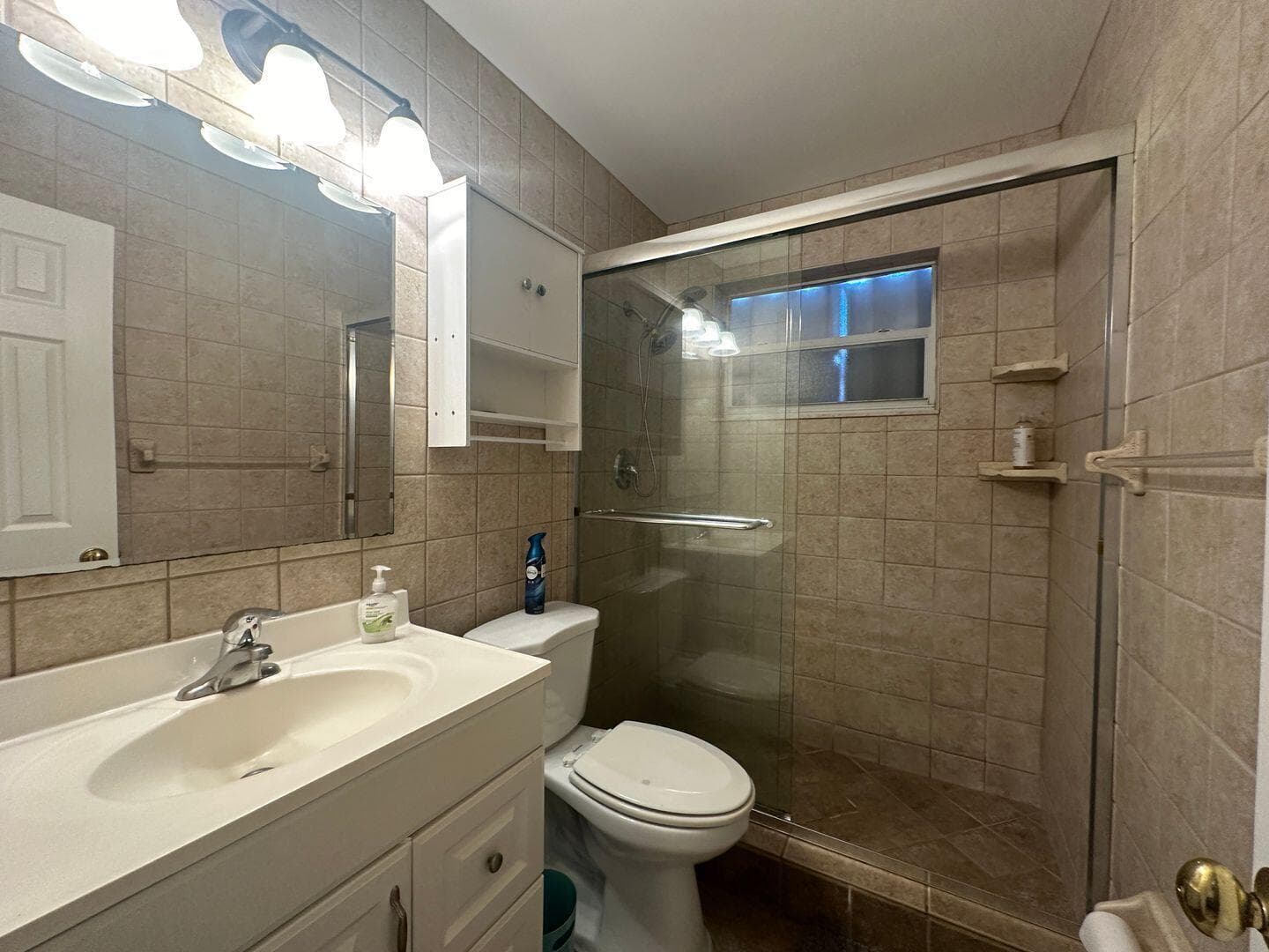 740 NE 37th Street B, Oakland Park, FL 33334 — photo 16 of 27