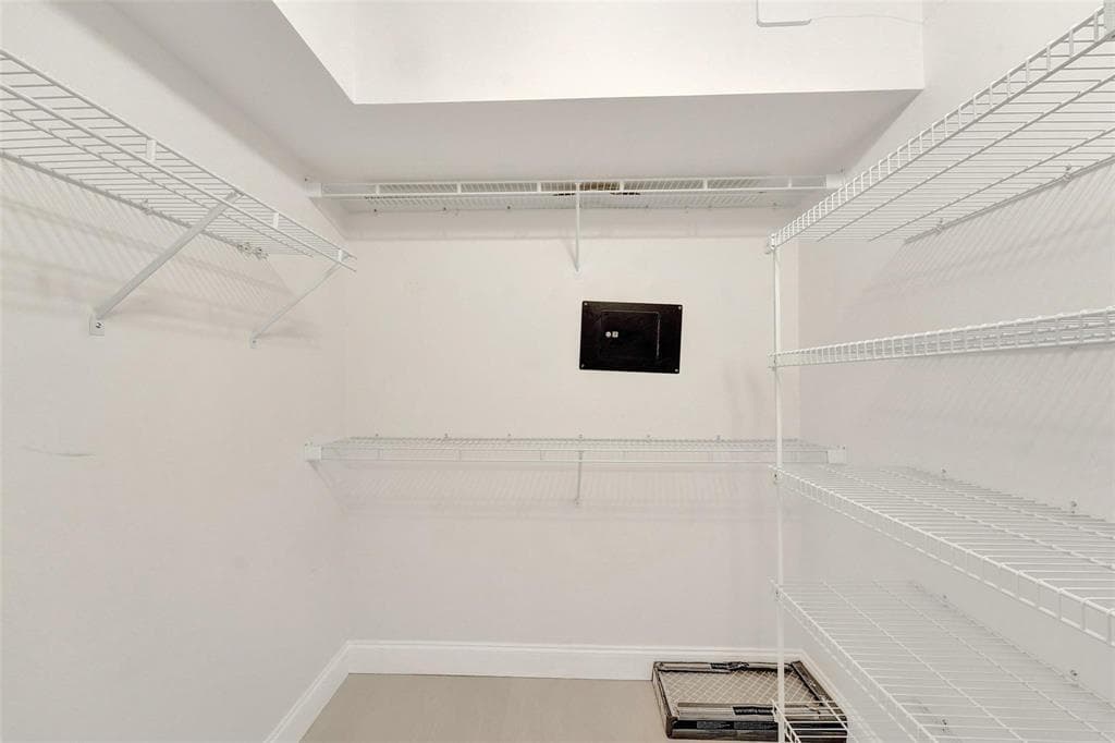 1000 Saint Charles Place 305, Pembroke Pines, FL 33026 — photo 13 of 34