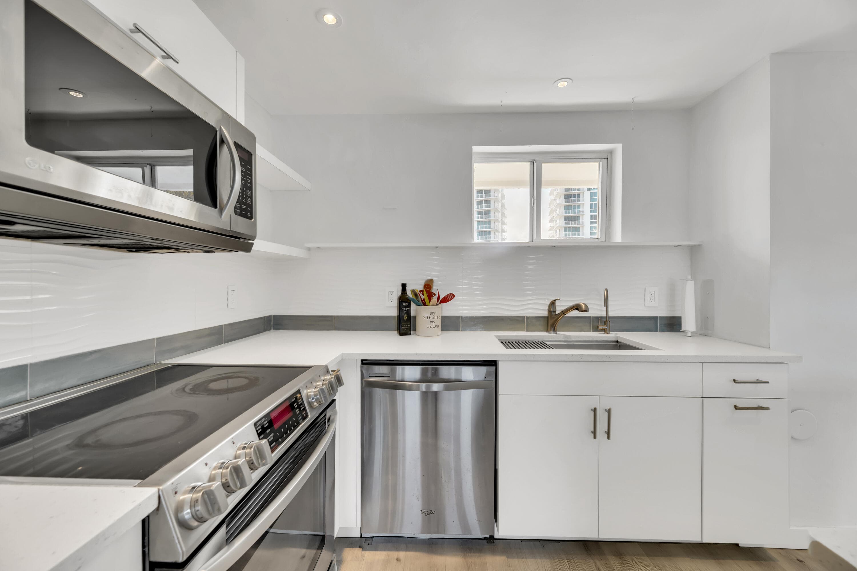 2840 N Ocean Boulevard 308, Fort Lauderdale, FL 33308 — photo 7 of 21