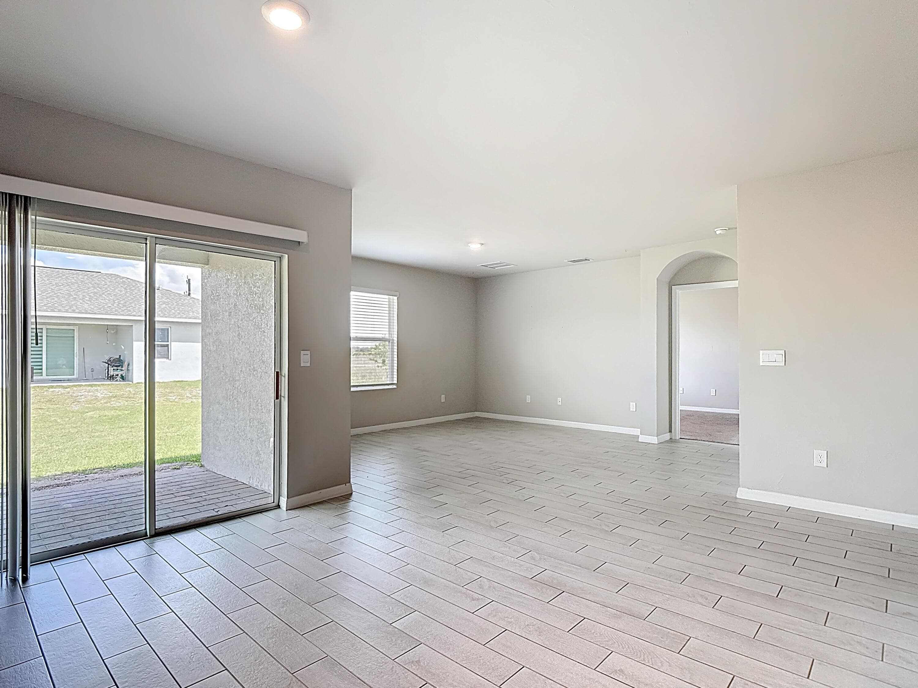 524 W Glendale Avenue, LaBelle, FL 33935 — photo 14 of 25