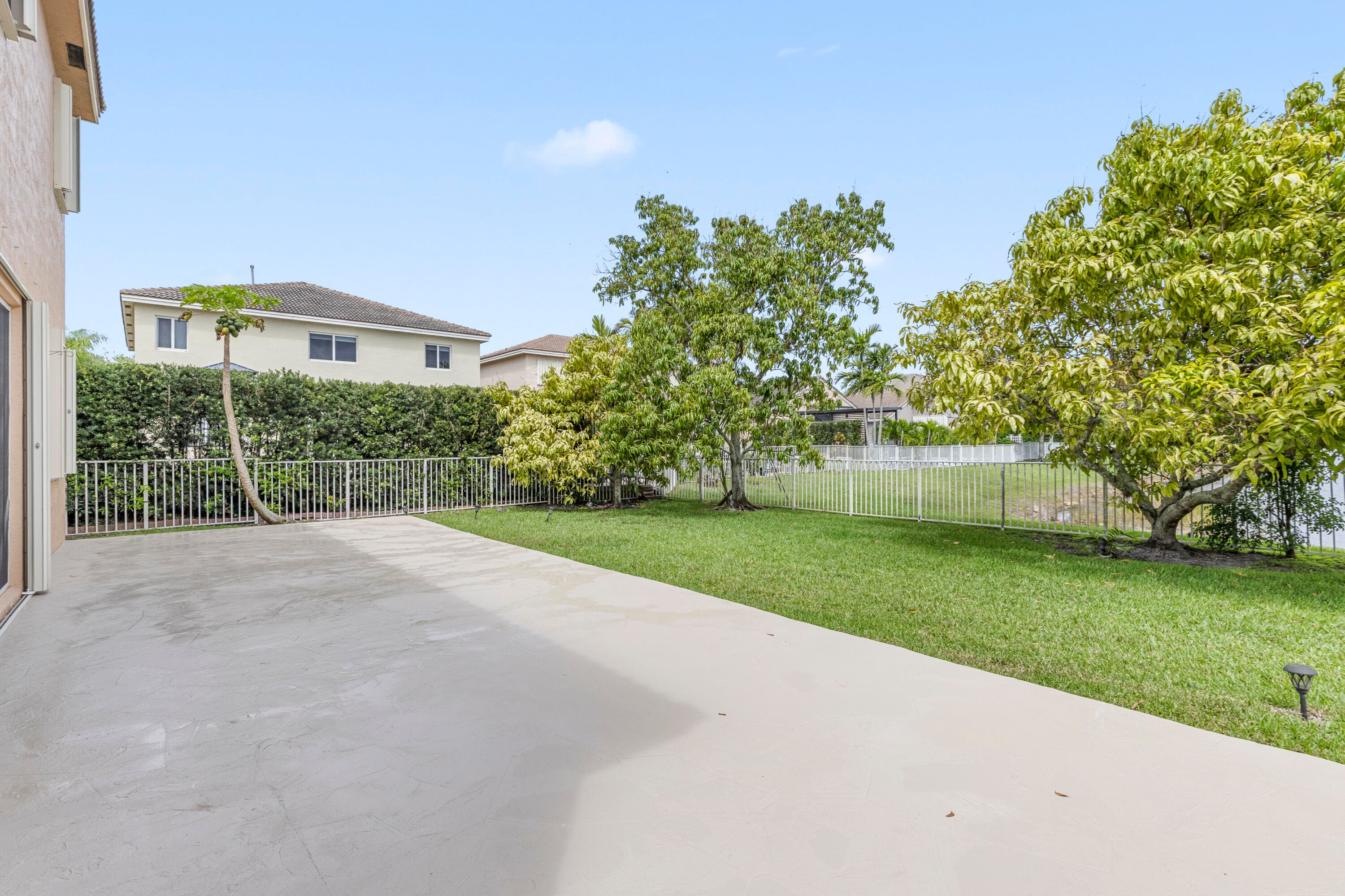 19389 SW 64th Street, Pembroke Pines, FL 33332 — photo 42 of 82