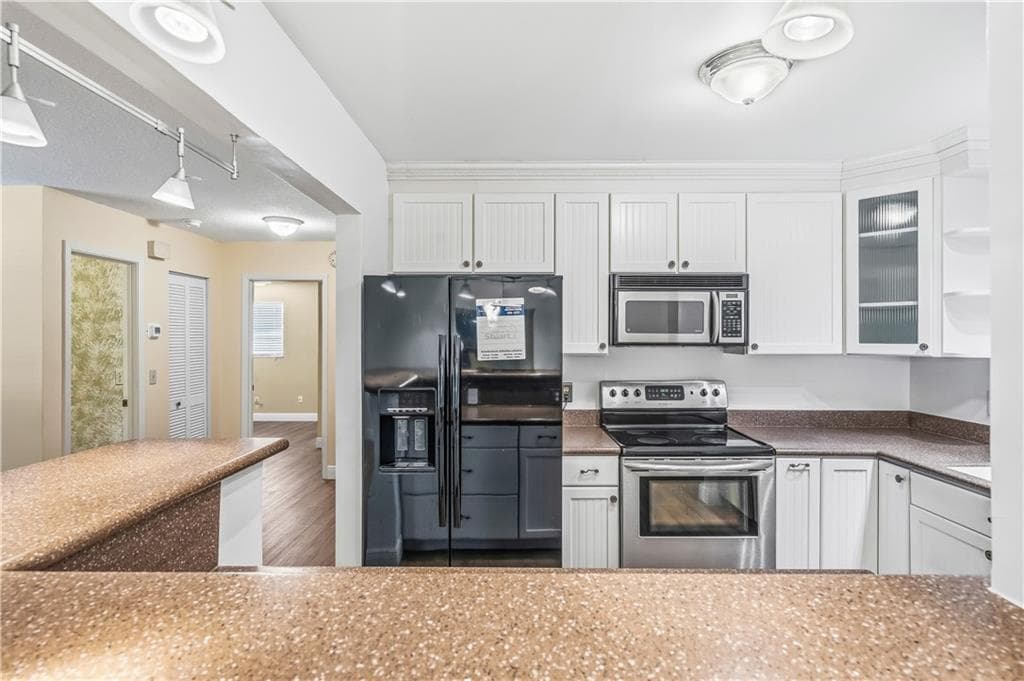 1202 SE Madison Avenue, Stuart, FL 34996 — photo 12 of 31