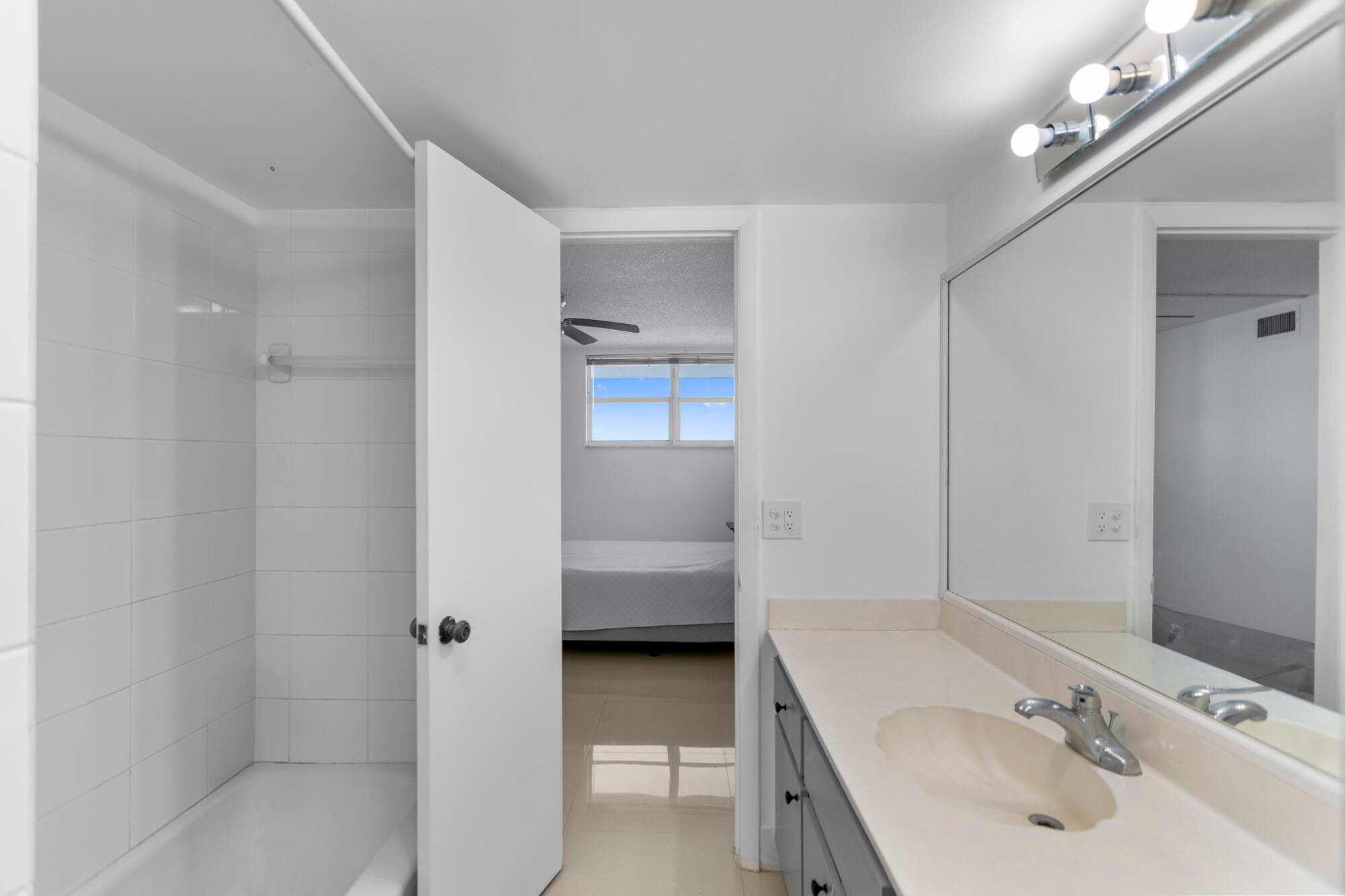 3100 NE 49th Street 1008, Fort Lauderdale, FL 33308 — photo 38 of 43