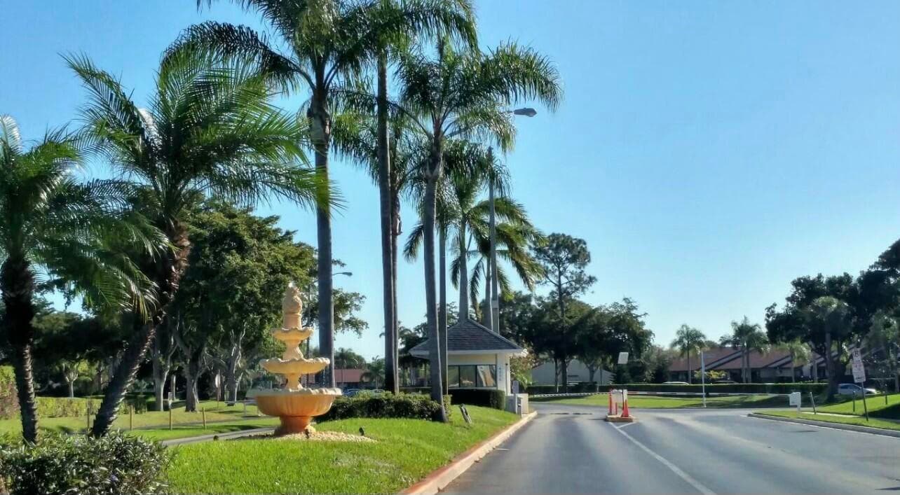 1007 Green Pine Boulevard D2, West Palm Beach, FL 33409 — photo 15 of 29