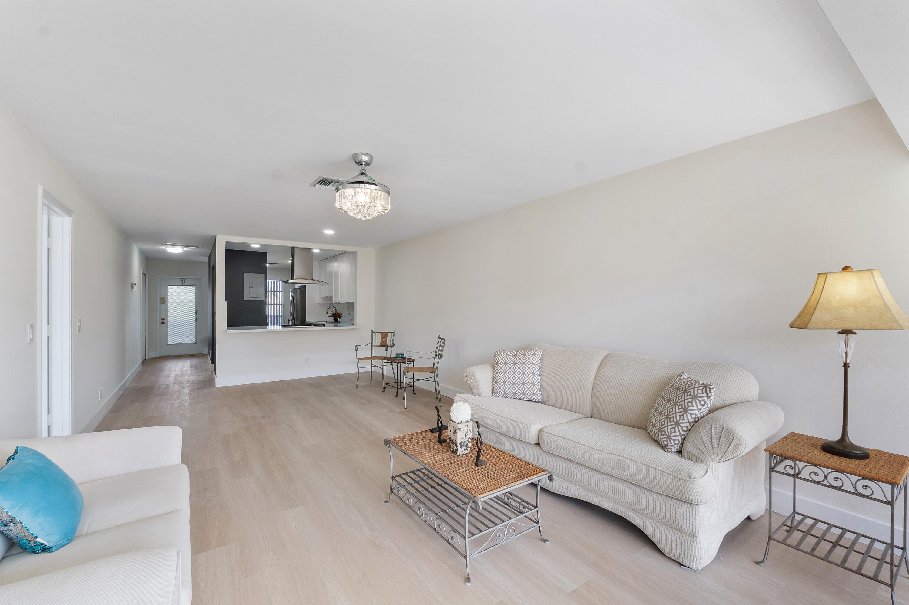 1030 Citrus Way 204, Delray Beach, FL 33445 — photo 4 of 17