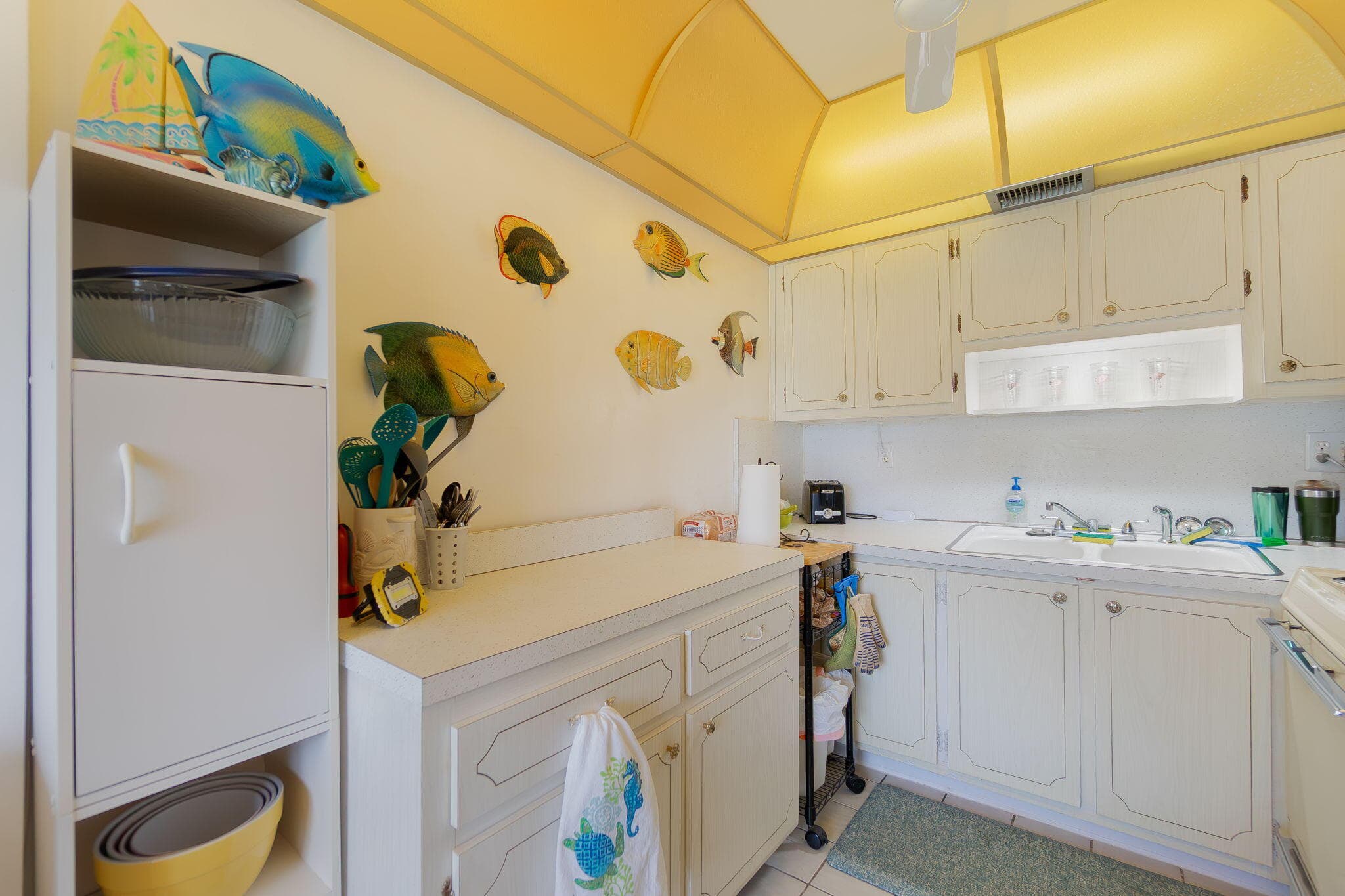 2180 Lake Osborne Drive 2, Lake Worth Beach, FL 33461 — photo 10 of 31