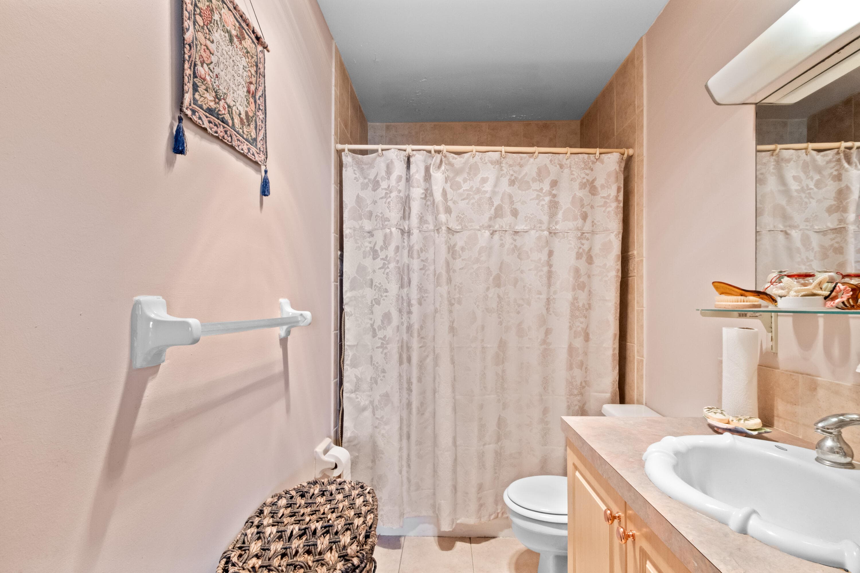 1520 Mckinley Street 215e, Hollywood, FL 33020 — photo 11 of 22
