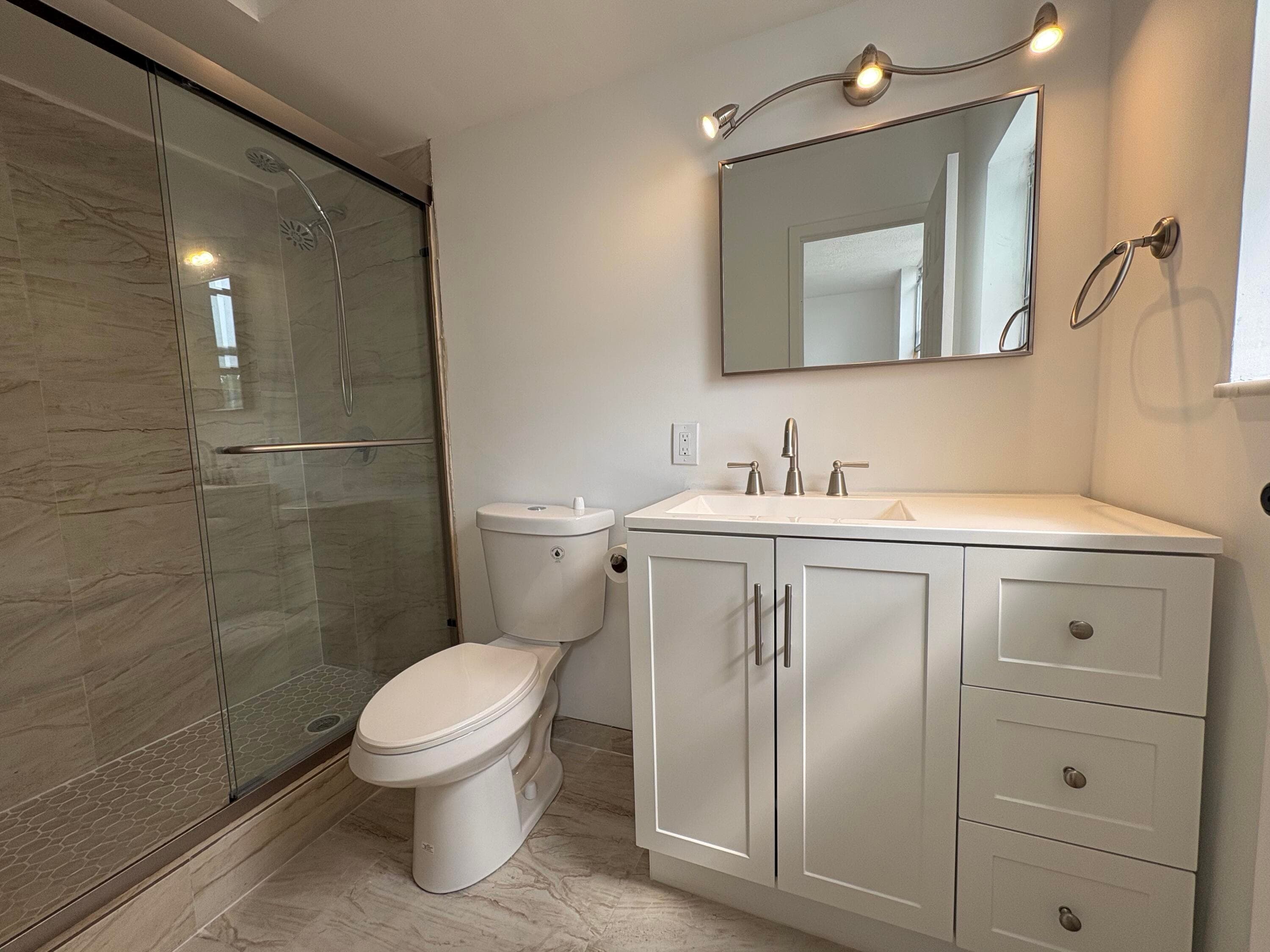 2850 Somerset Drive 208l, Lauderdale Lakes, FL 33311 — photo 33 of 44