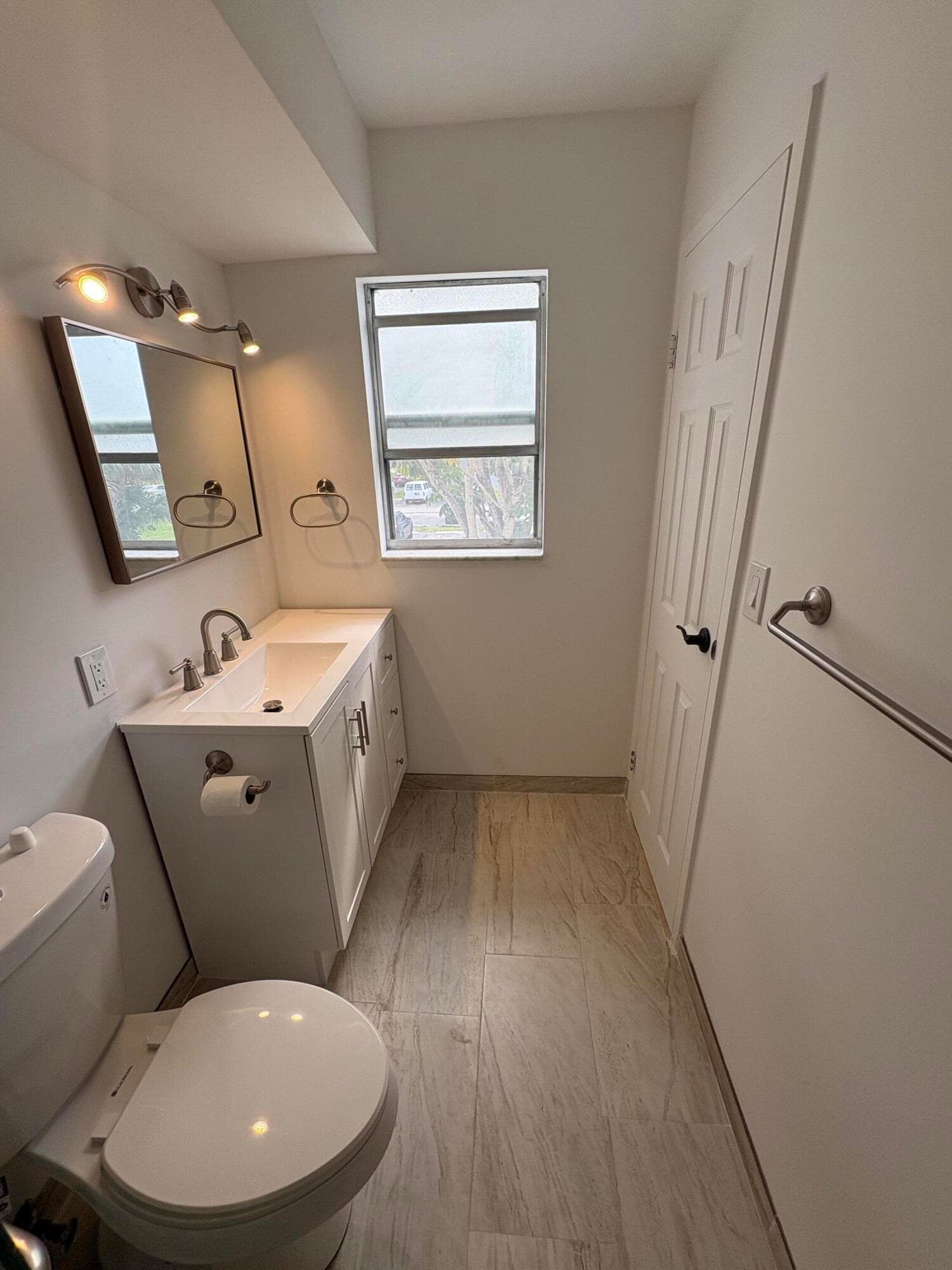 2850 Somerset Drive 208l, Lauderdale Lakes, FL 33311 — photo 36 of 44