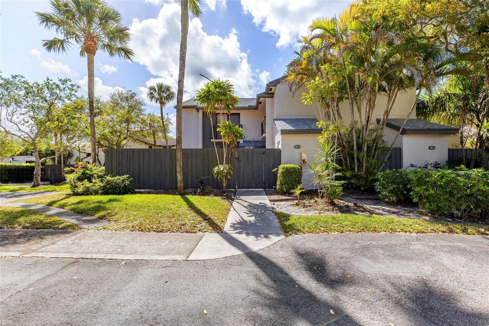 3183 Cocoplum Circle 3375, Coconut Creek, FL 33063 — photo 2 of 27