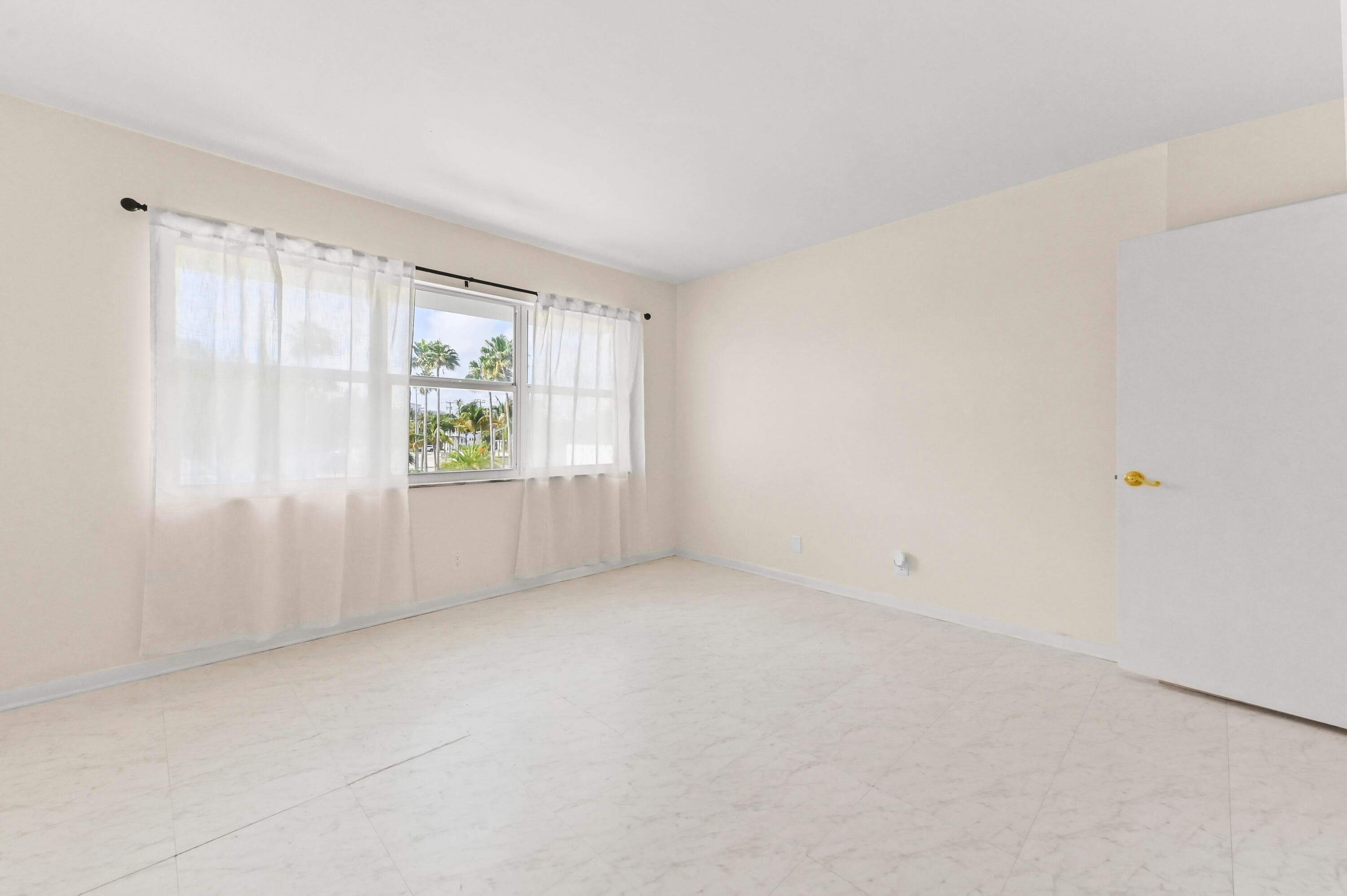 1630 N Ocean Boulevard 215, Pompano Beach, FL 33062 — photo 27 of 48