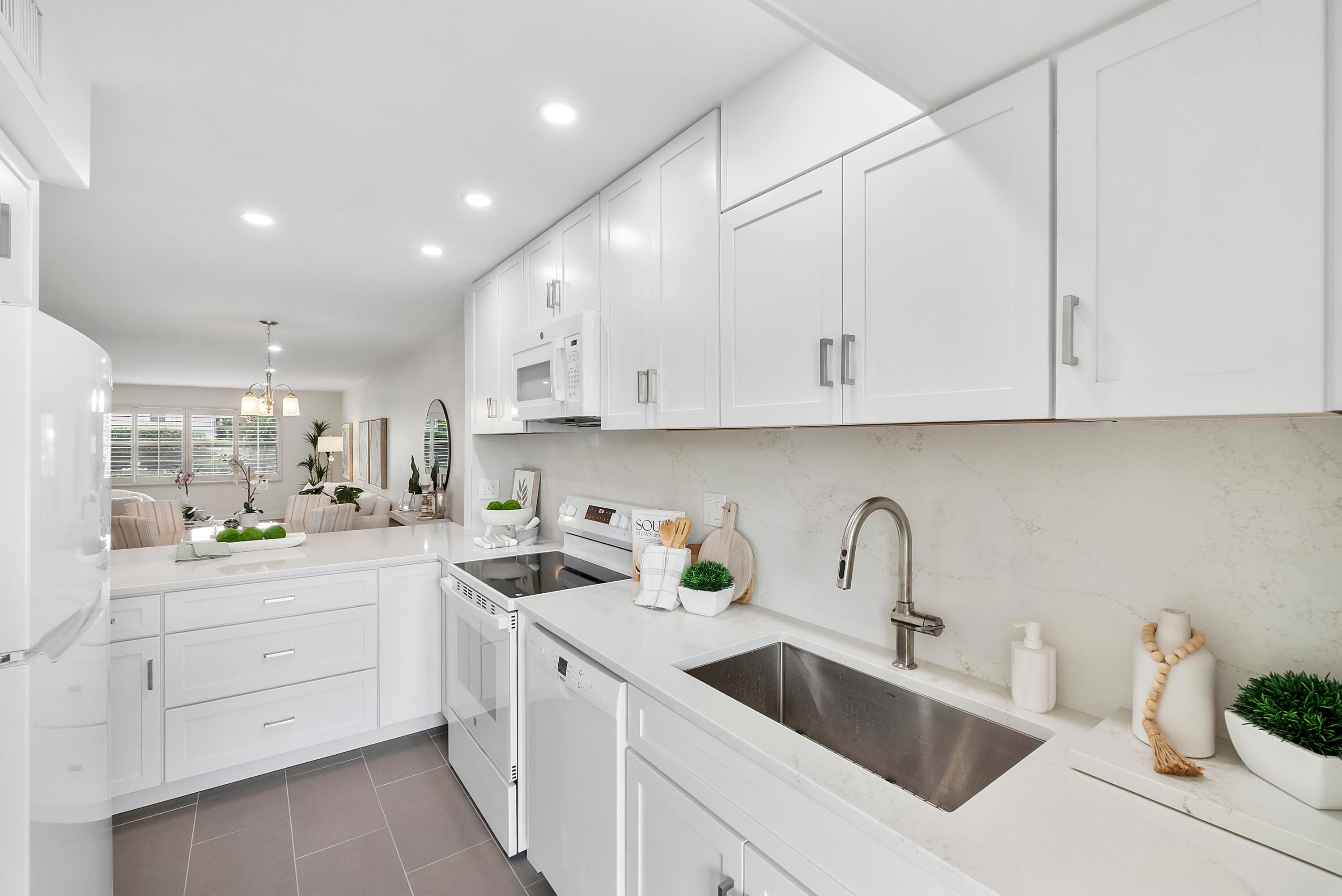 60 Venetian Drive 105n, Delray Beach, FL 33483 — photo 11 of 21
