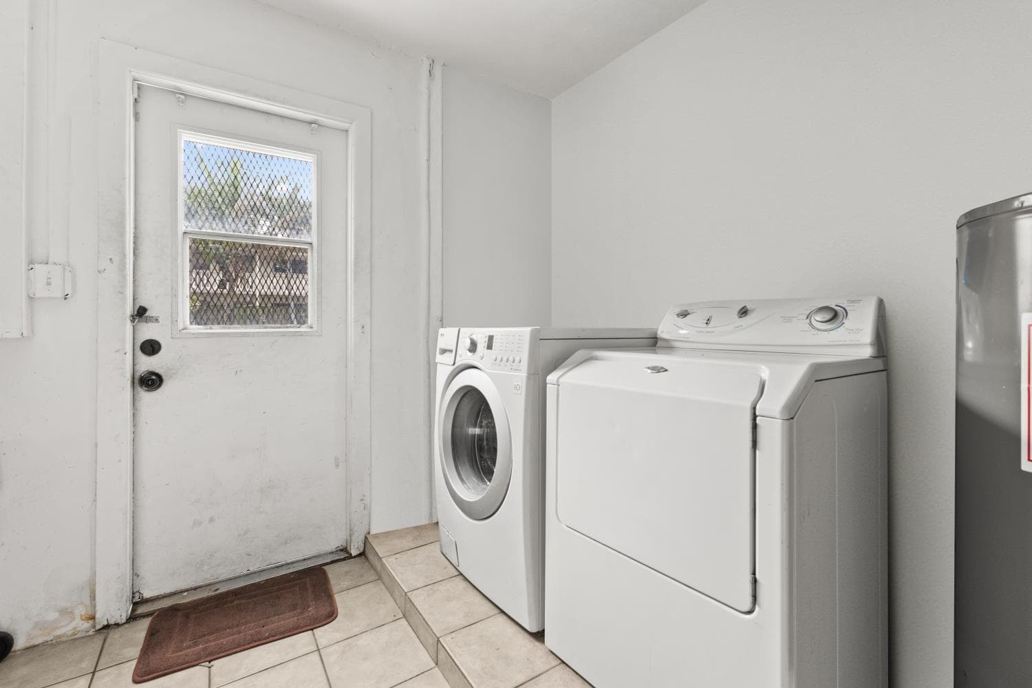 1091 NW 46th Avenue, Lauderhill, FL 33313 — photo 14 of 20
