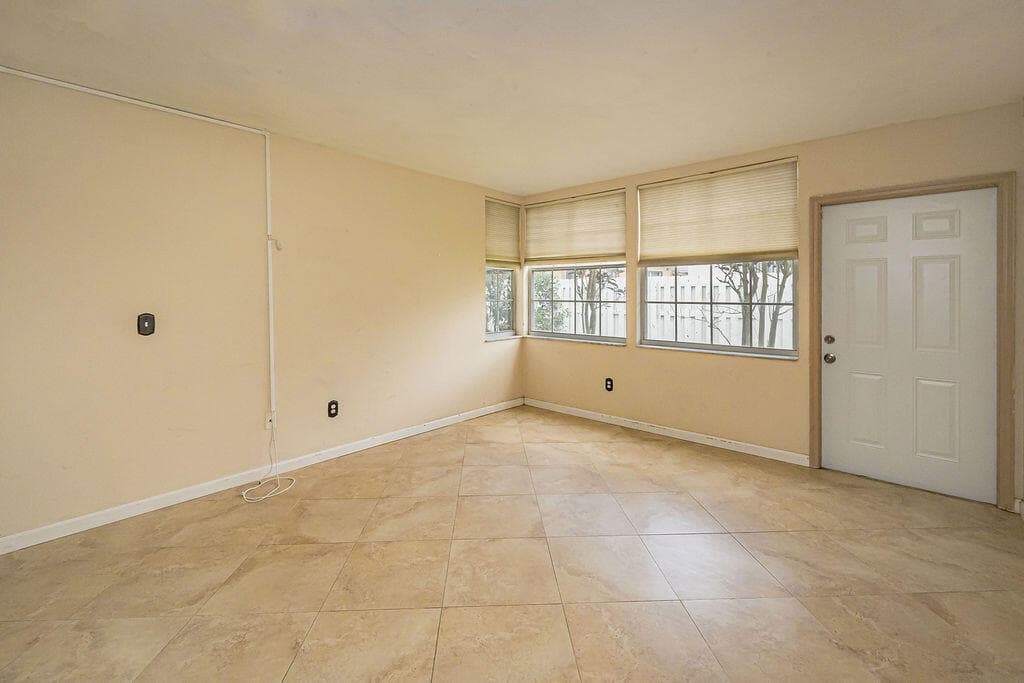 1501 Palm Beach Trace Drive, Royal Palm Beach, FL 33411 — photo 19 of 35
