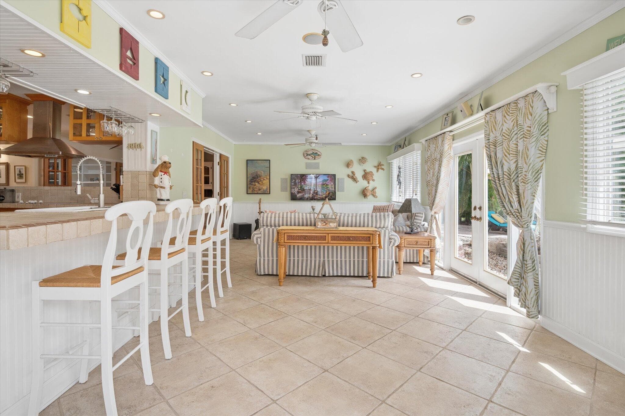 5900 SW 18th Street, Plantation, FL 33317 — photo 12 of 33