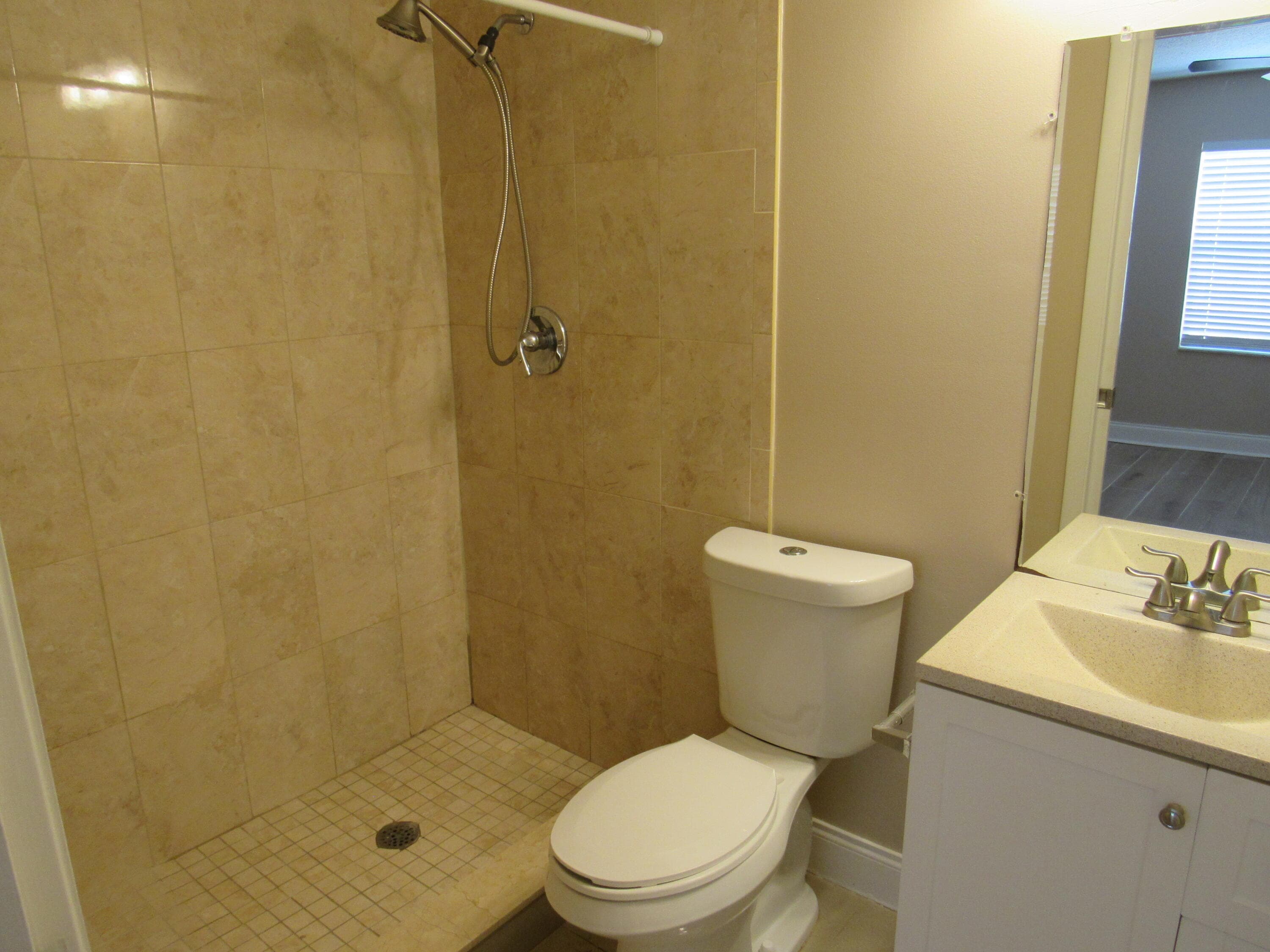 5203 Glencove Lane 5203, West Palm Beach, FL 33415 — photo 16 of 21