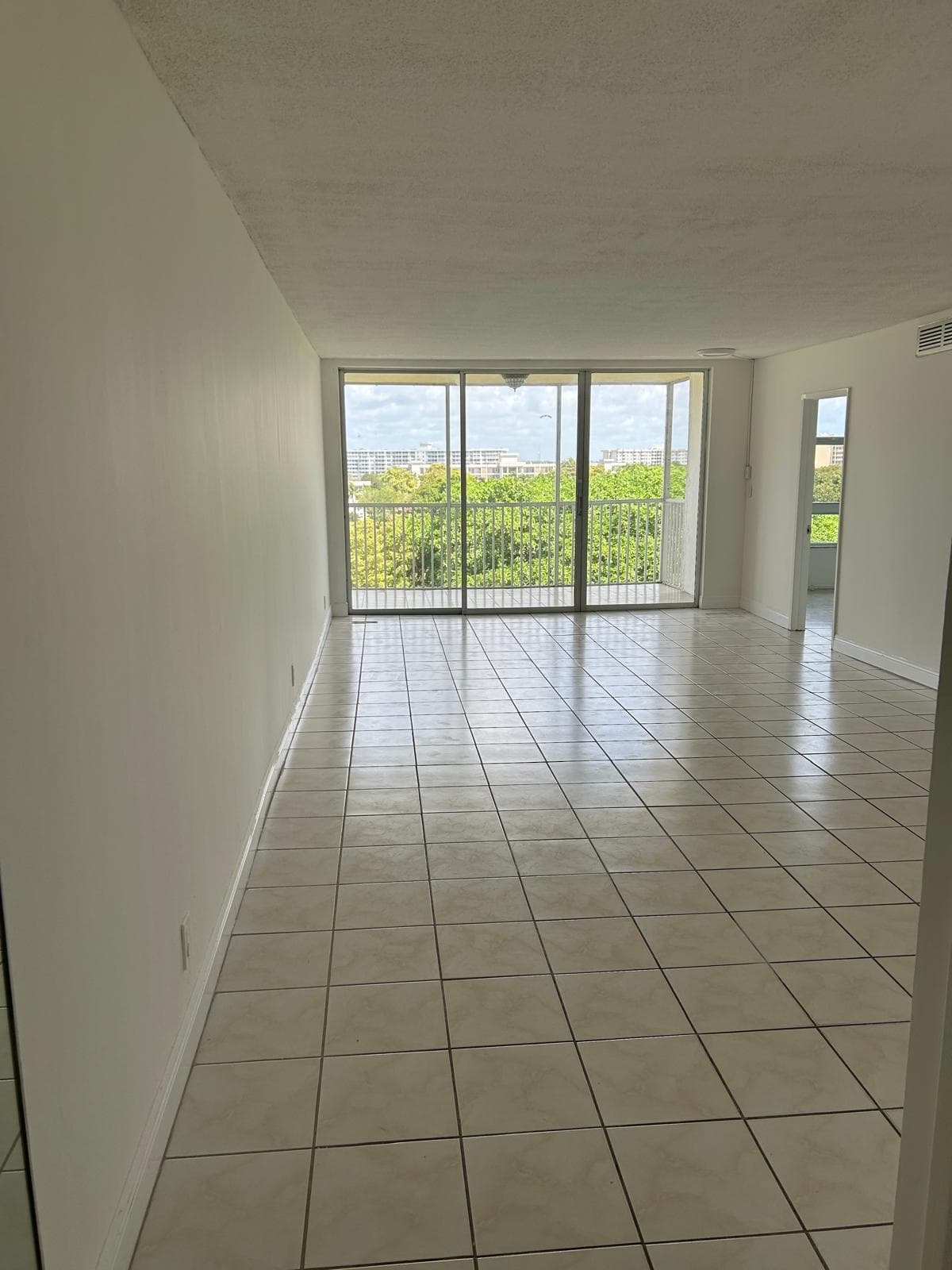 2661 S Course Drive 703, Pompano Beach, FL 33069 — photo 10 of 11