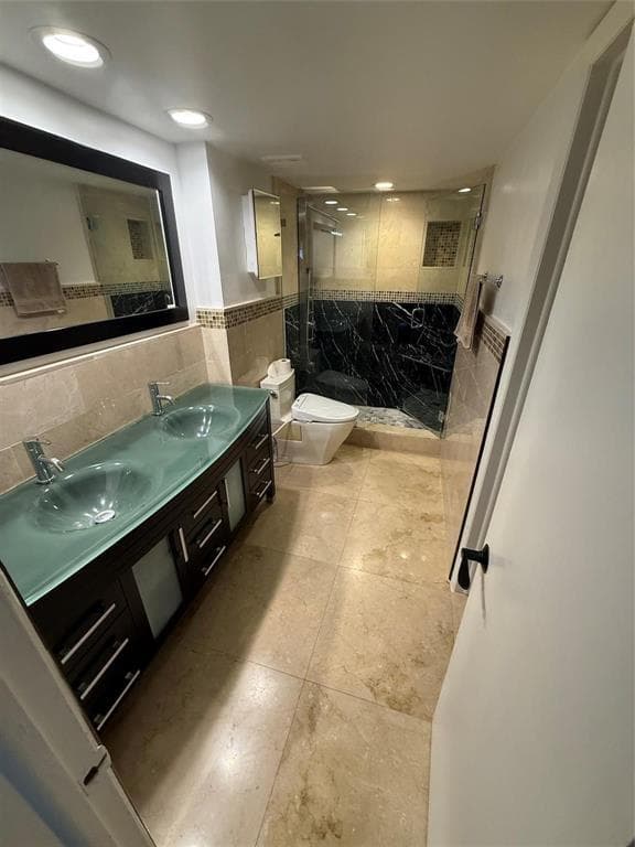 19428 NE 26th Avenue 103b, Miami, FL 33180 — photo 30 of 50